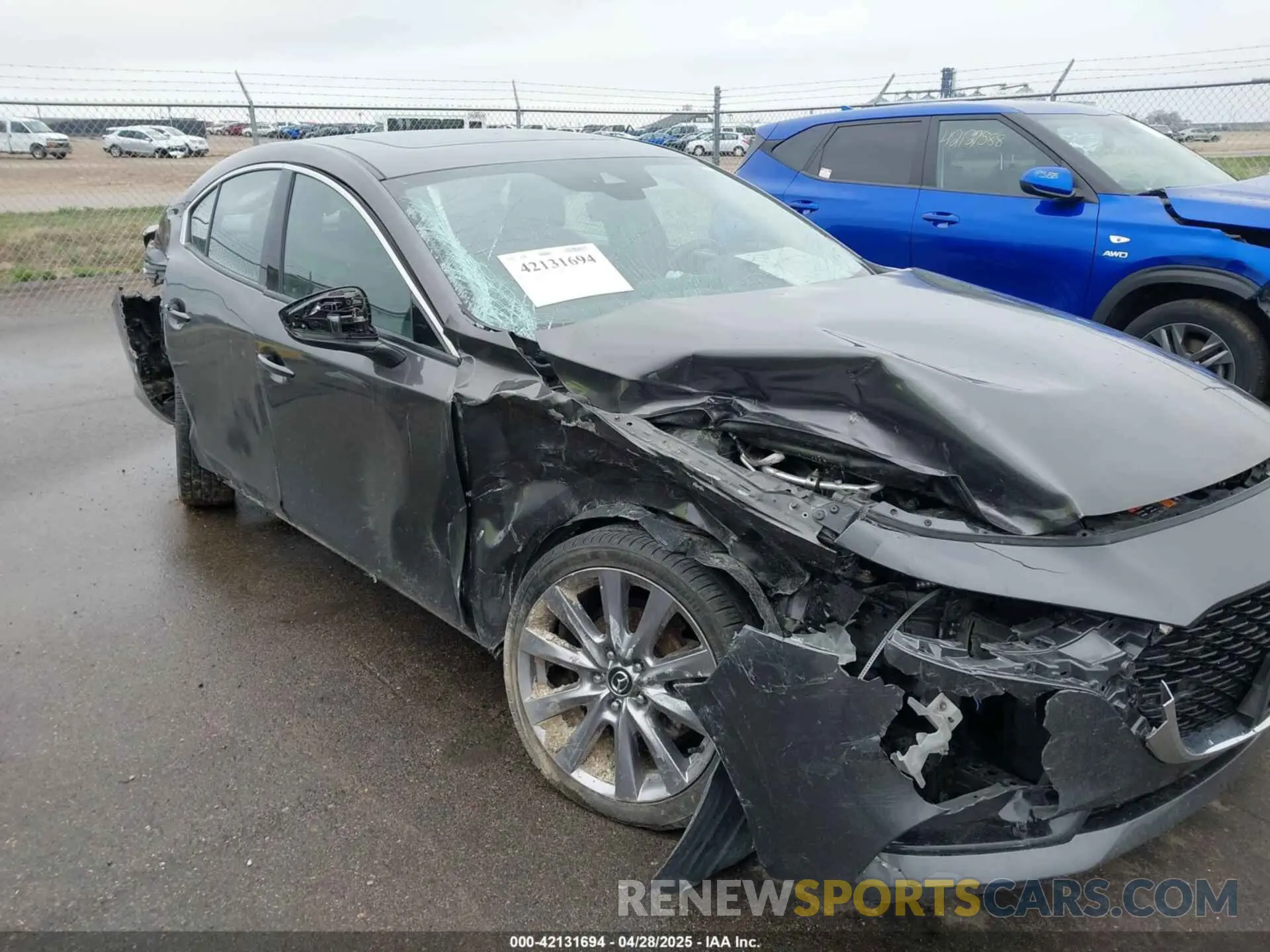 6 Photograph of a damaged car 3MZBPAEMXKM103817 MAZDA MAZDA3 2019