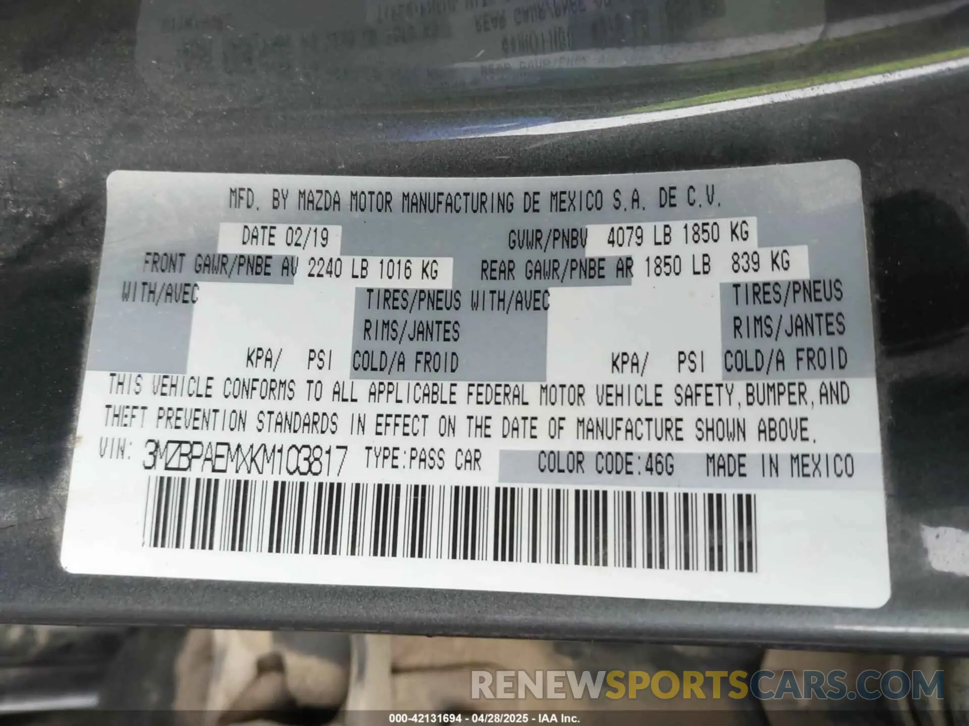 9 Photograph of a damaged car 3MZBPAEMXKM103817 MAZDA MAZDA3 2019
