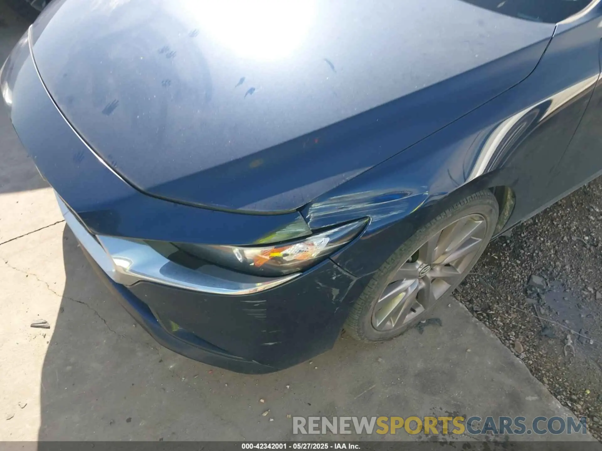 18 Photograph of a damaged car JM1BPACL0K1110348 MAZDA MAZDA3 2019