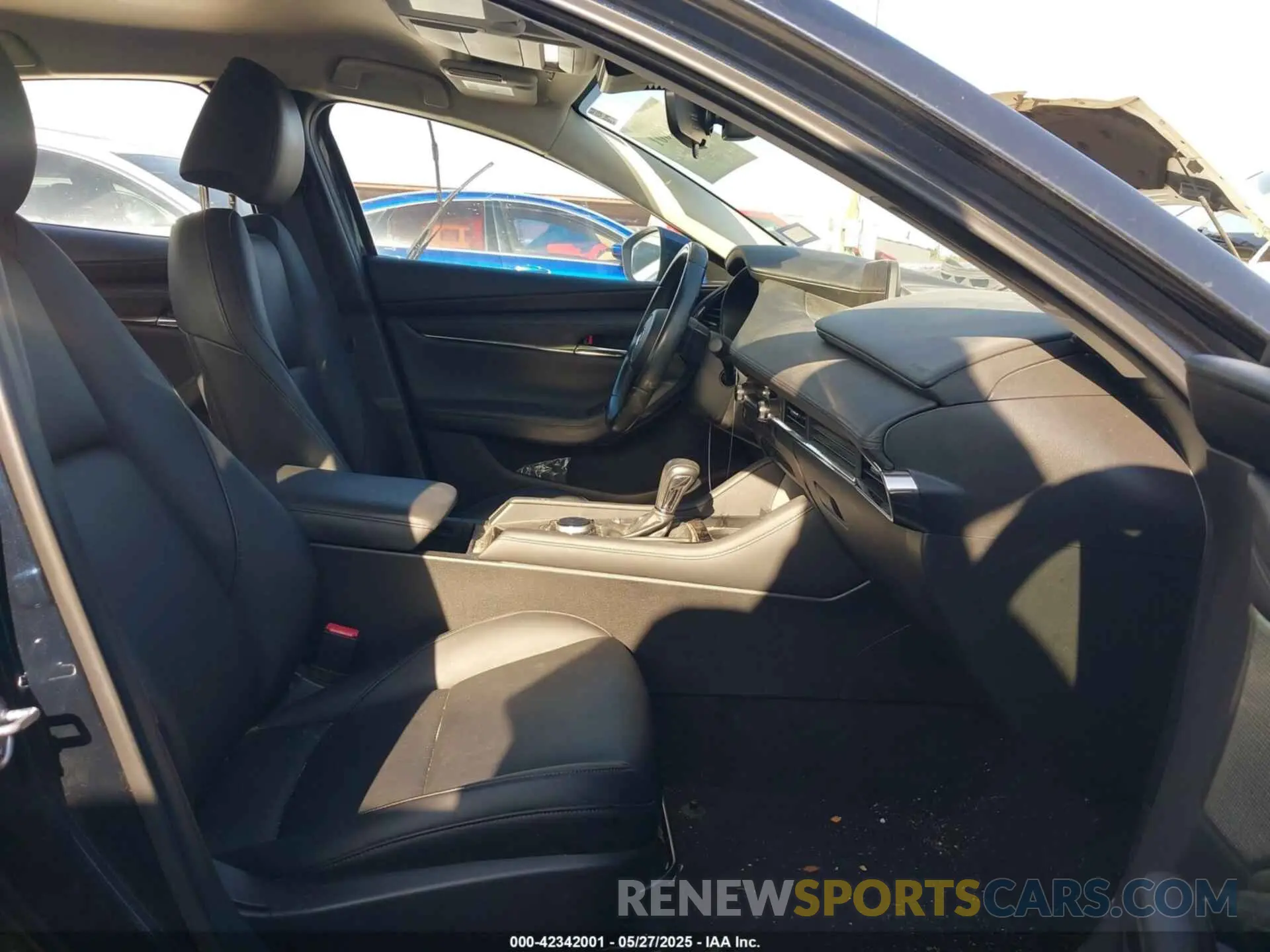 5 Photograph of a damaged car JM1BPACL0K1110348 MAZDA MAZDA3 2019