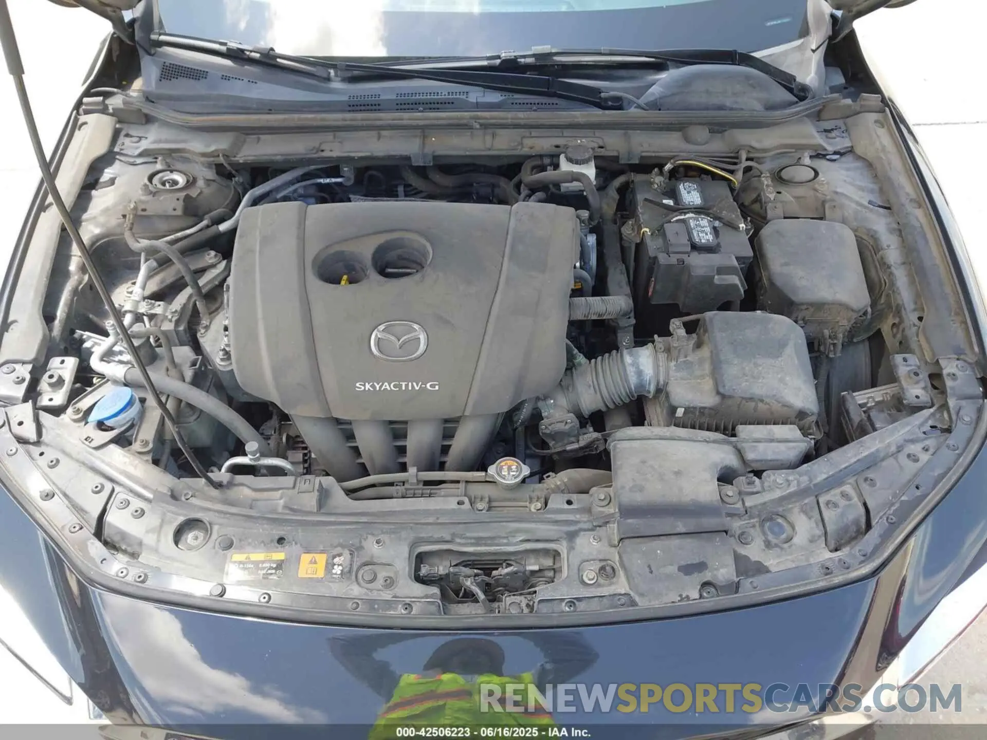 10 Photograph of a damaged car JM1BPACL4K1110174 MAZDA MAZDA3 2019