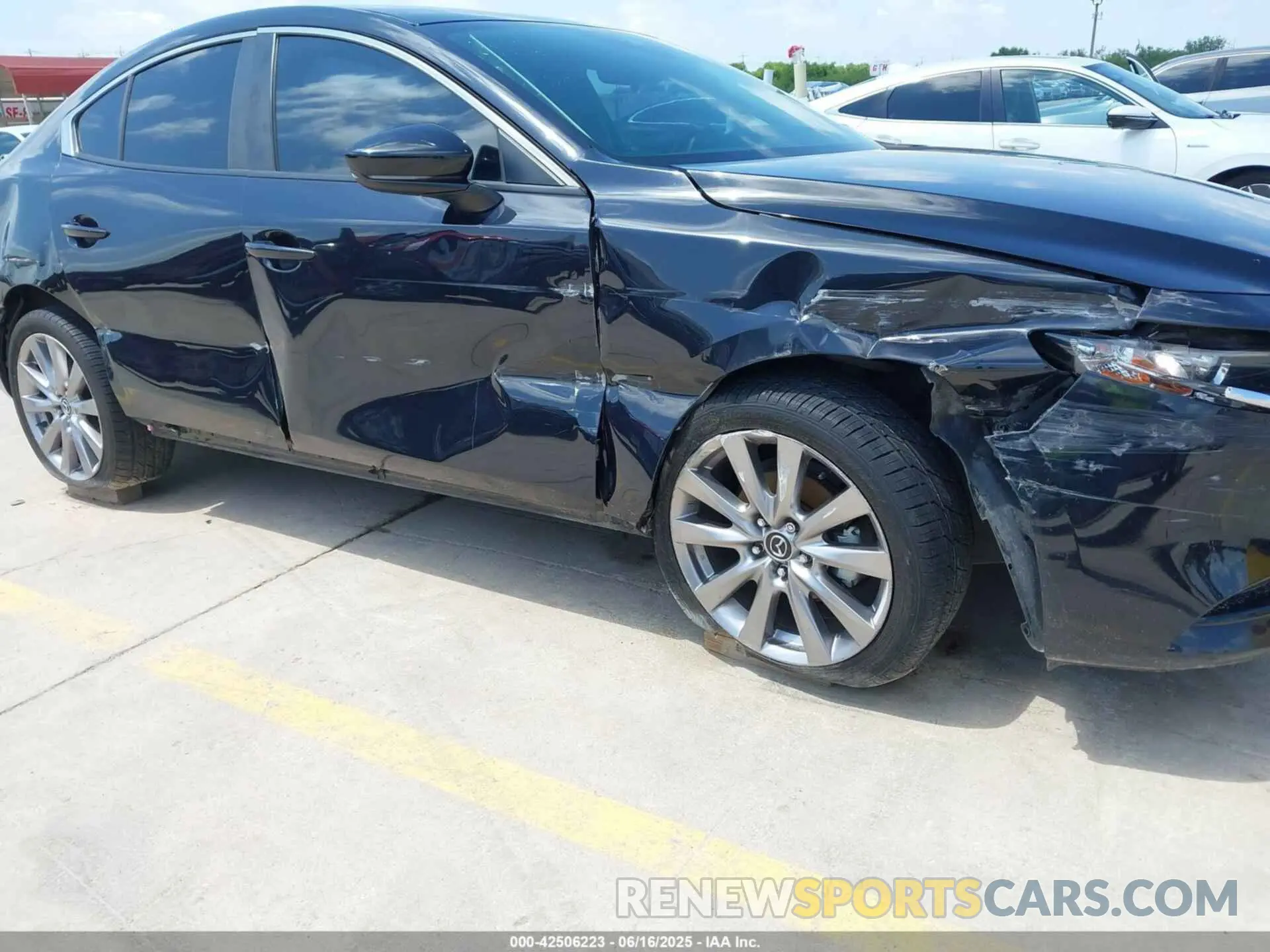 6 Photograph of a damaged car JM1BPACL4K1110174 MAZDA MAZDA3 2019