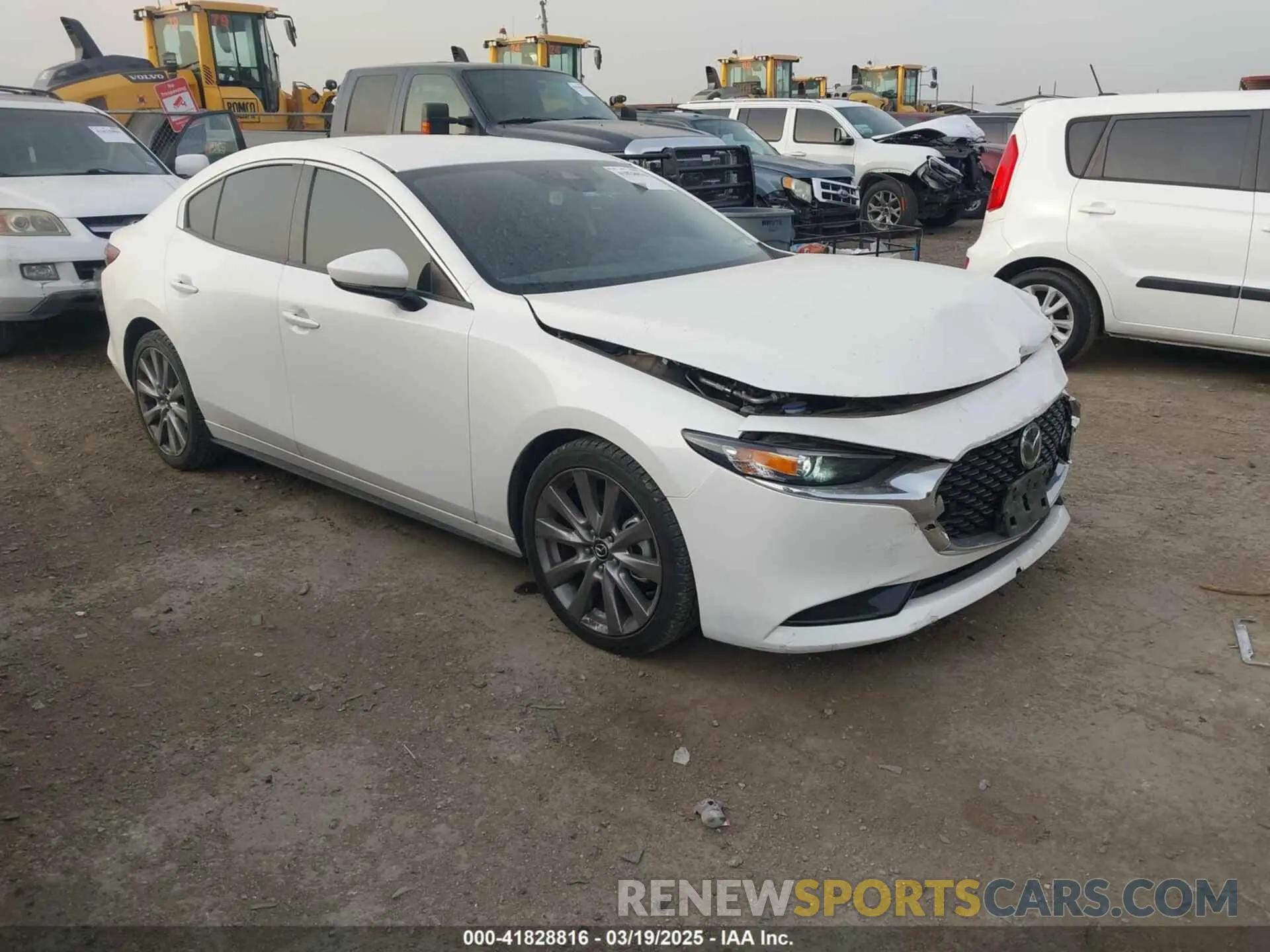1 Фотография поврежденного автомобиля JM1BPACL6K1109964 MAZDA MAZDA3 2019