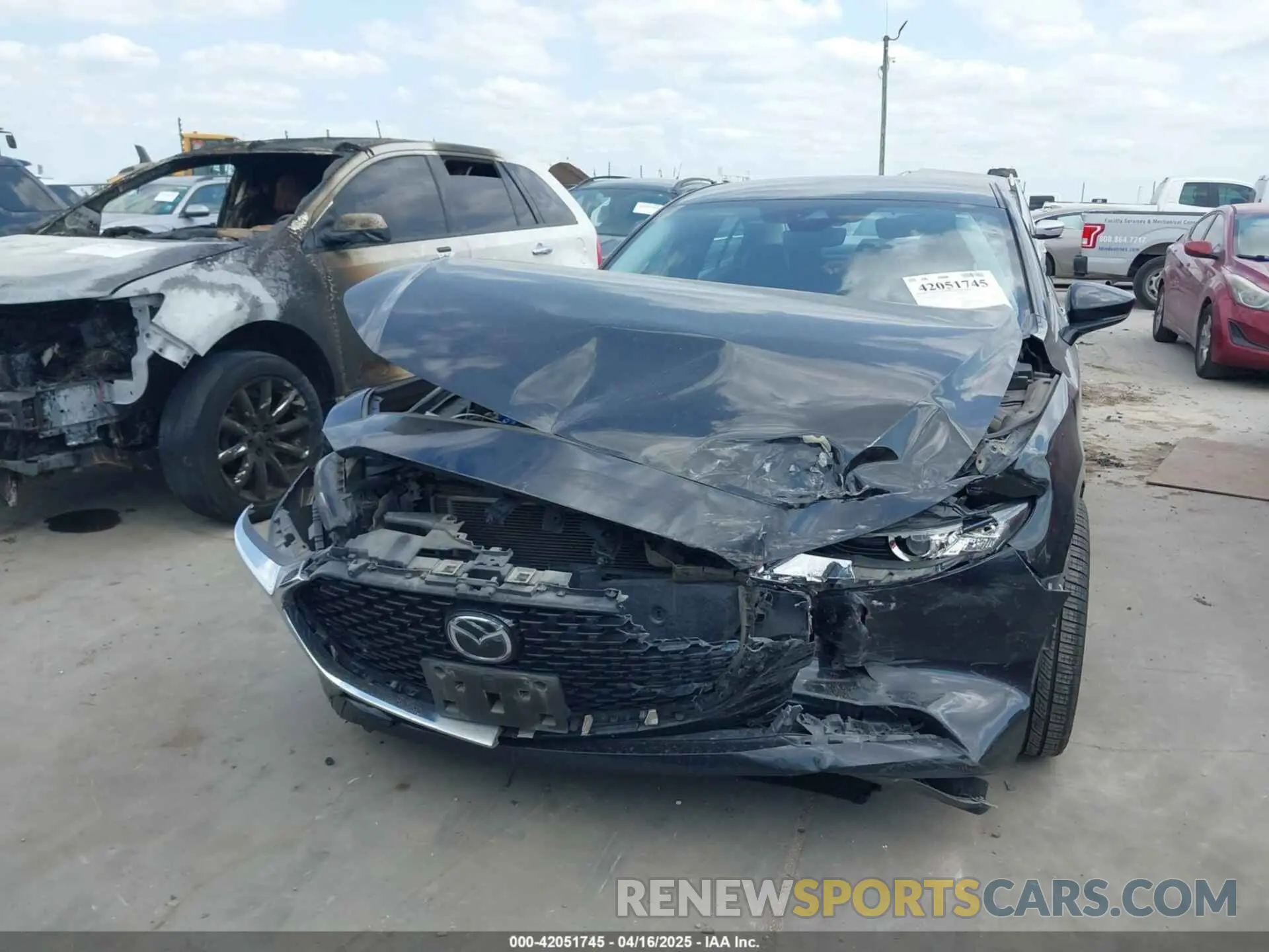 12 Фотография поврежденного автомобиля JM1BPACL8K1109707 MAZDA MAZDA3 2019