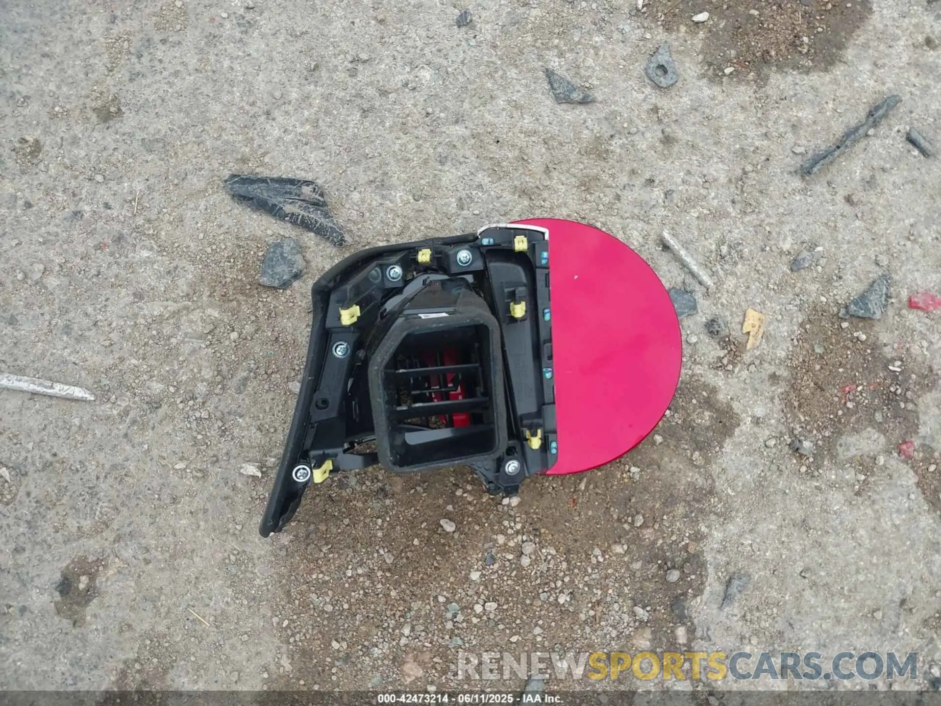 12 Photograph of a damaged car JM1BPAJM7K1133105 MAZDA MAZDA3 2019