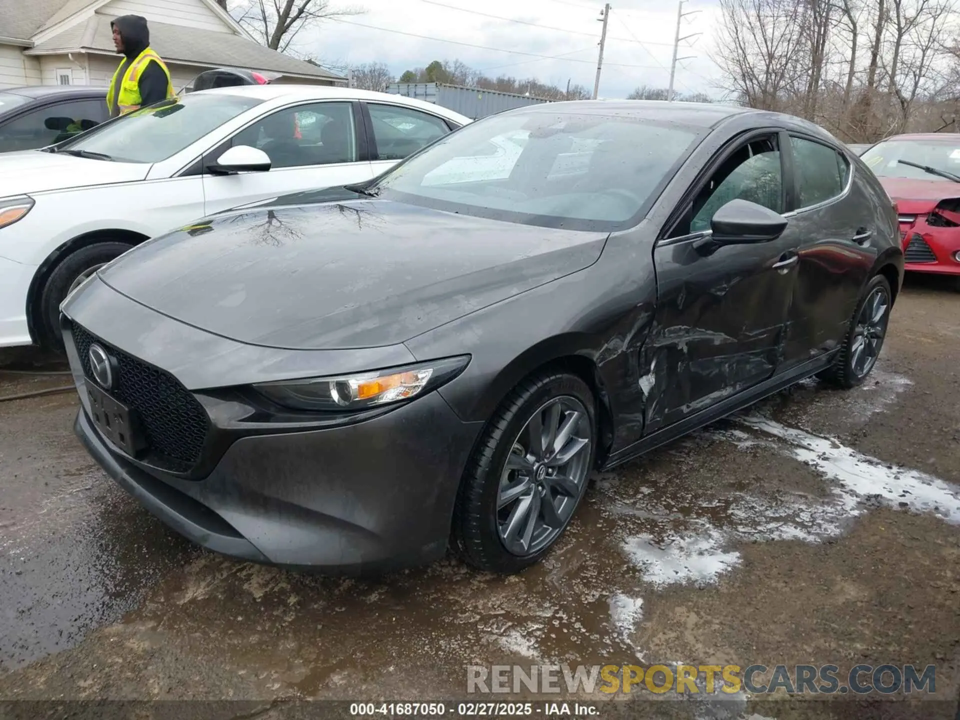 2 Фотография поврежденного автомобиля JM1BPAJM8K1133405 MAZDA MAZDA3 2019