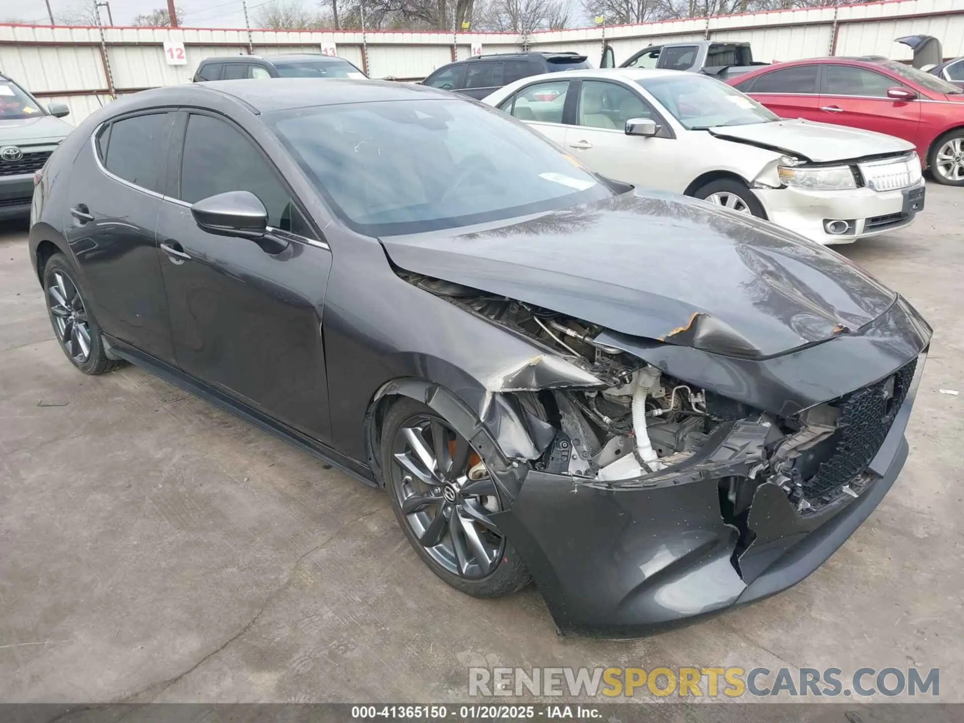 1 Photograph of a damaged car JM1BPAJMXK1121384 MAZDA MAZDA3 2019