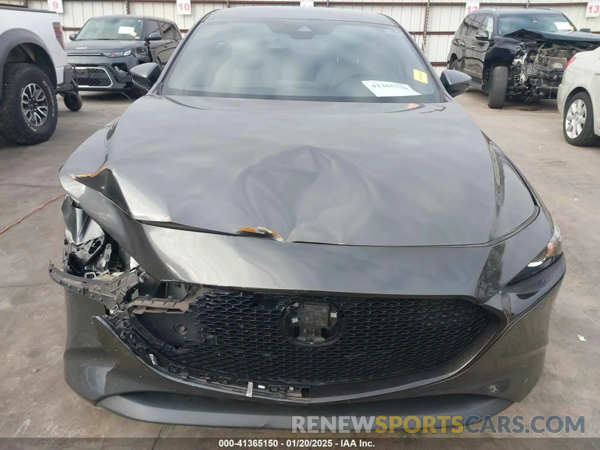 12 Photograph of a damaged car JM1BPAJMXK1121384 MAZDA MAZDA3 2019