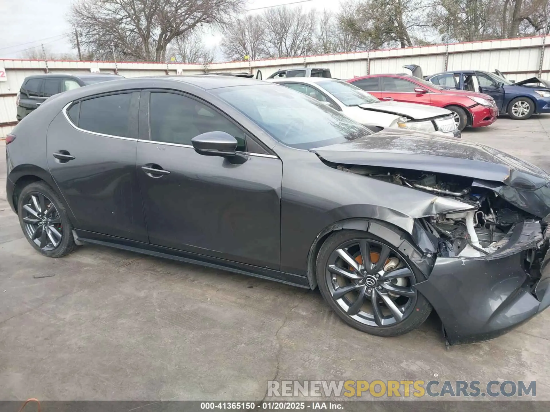13 Photograph of a damaged car JM1BPAJMXK1121384 MAZDA MAZDA3 2019
