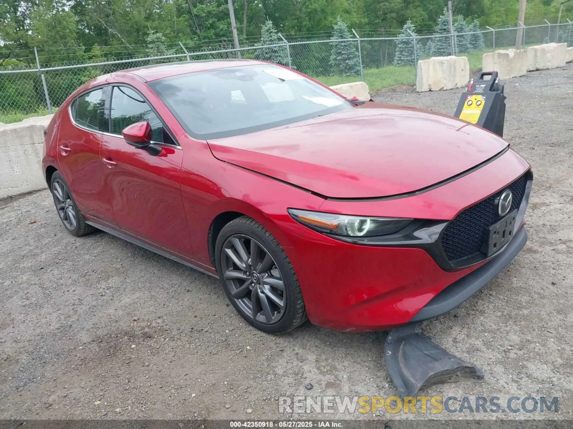 1 Photograph of a damaged car JM1BPALM9K1105772 MAZDA MAZDA3 2019
