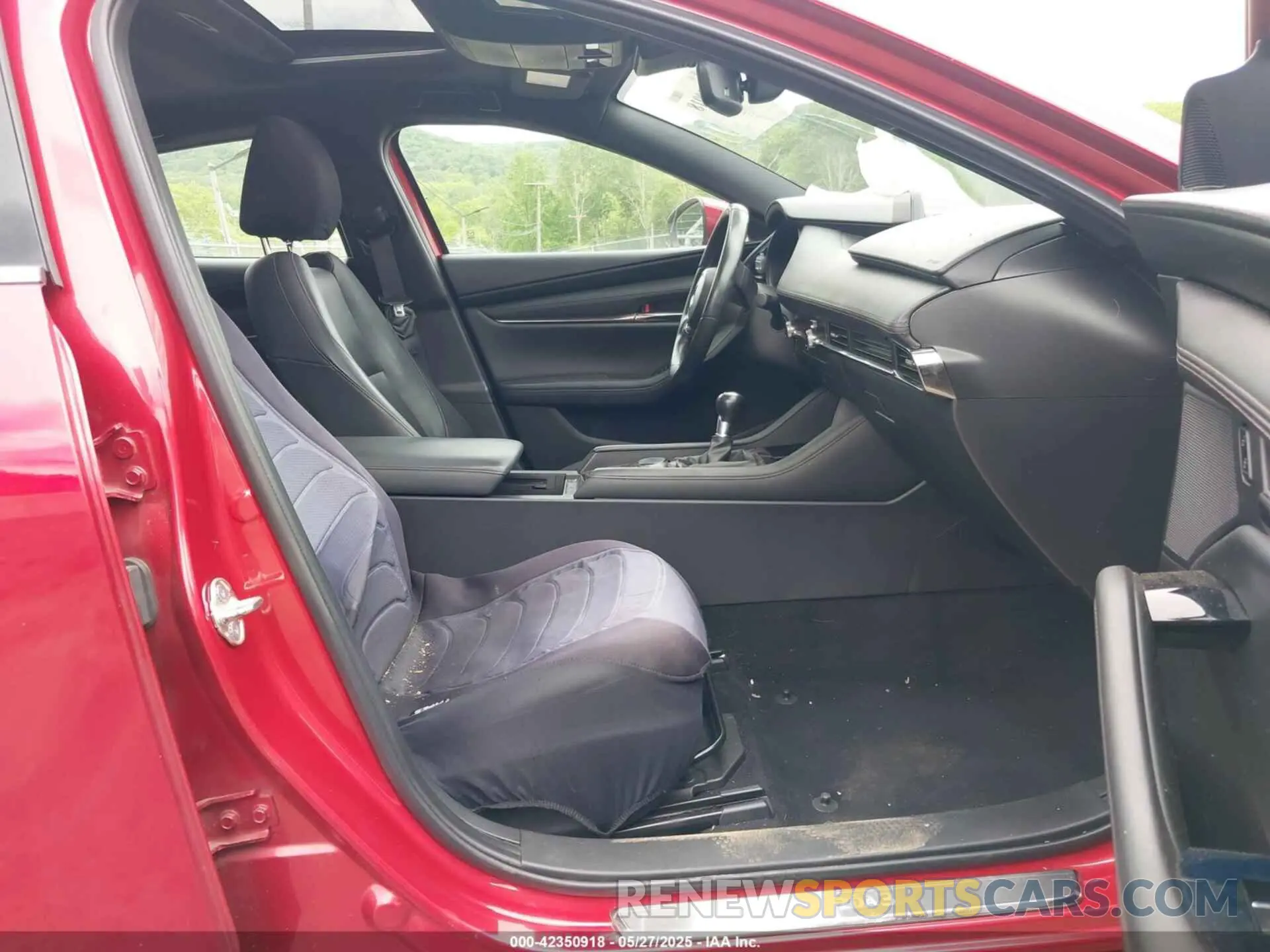 5 Photograph of a damaged car JM1BPALM9K1105772 MAZDA MAZDA3 2019