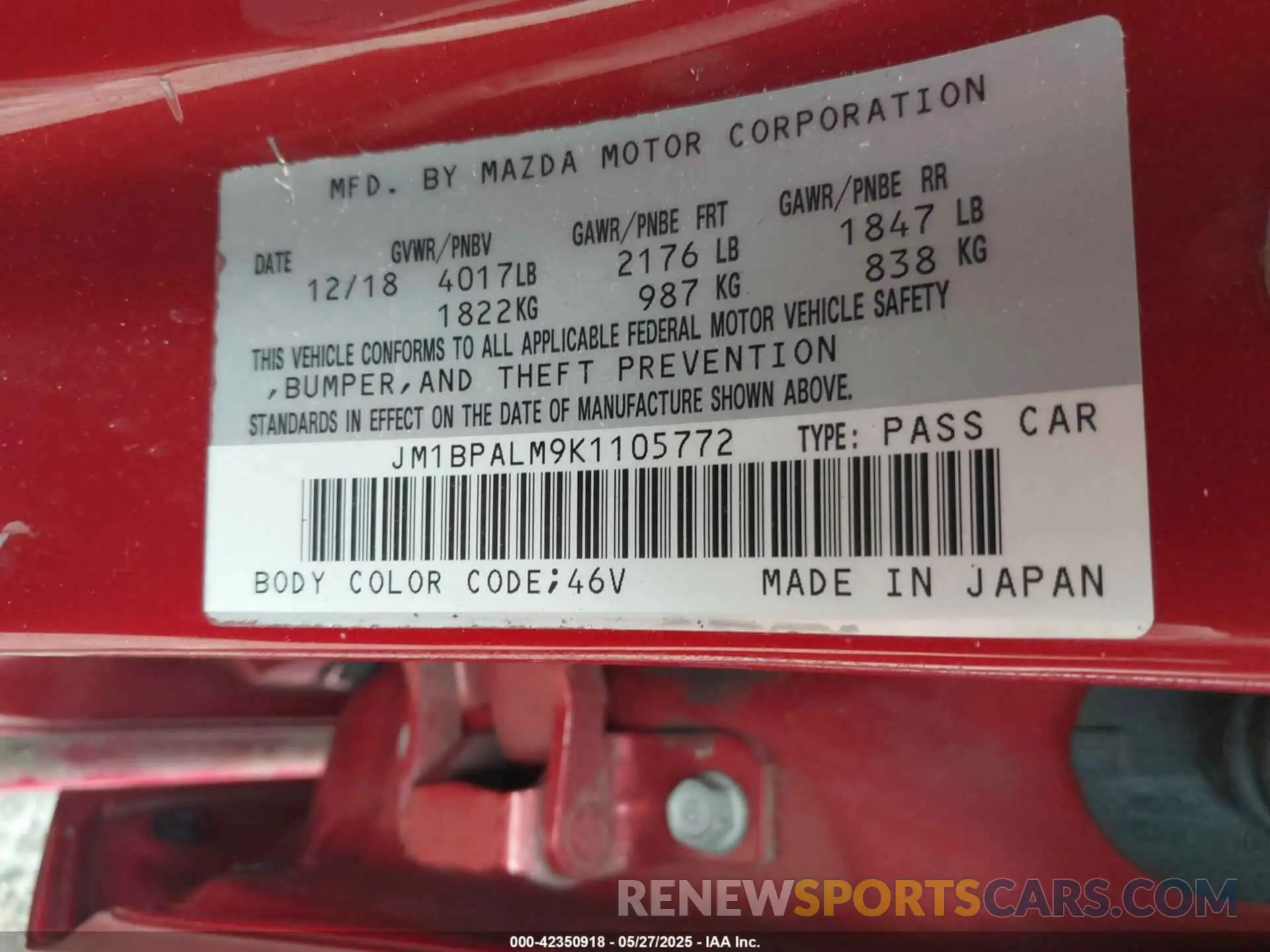 9 Photograph of a damaged car JM1BPALM9K1105772 MAZDA MAZDA3 2019