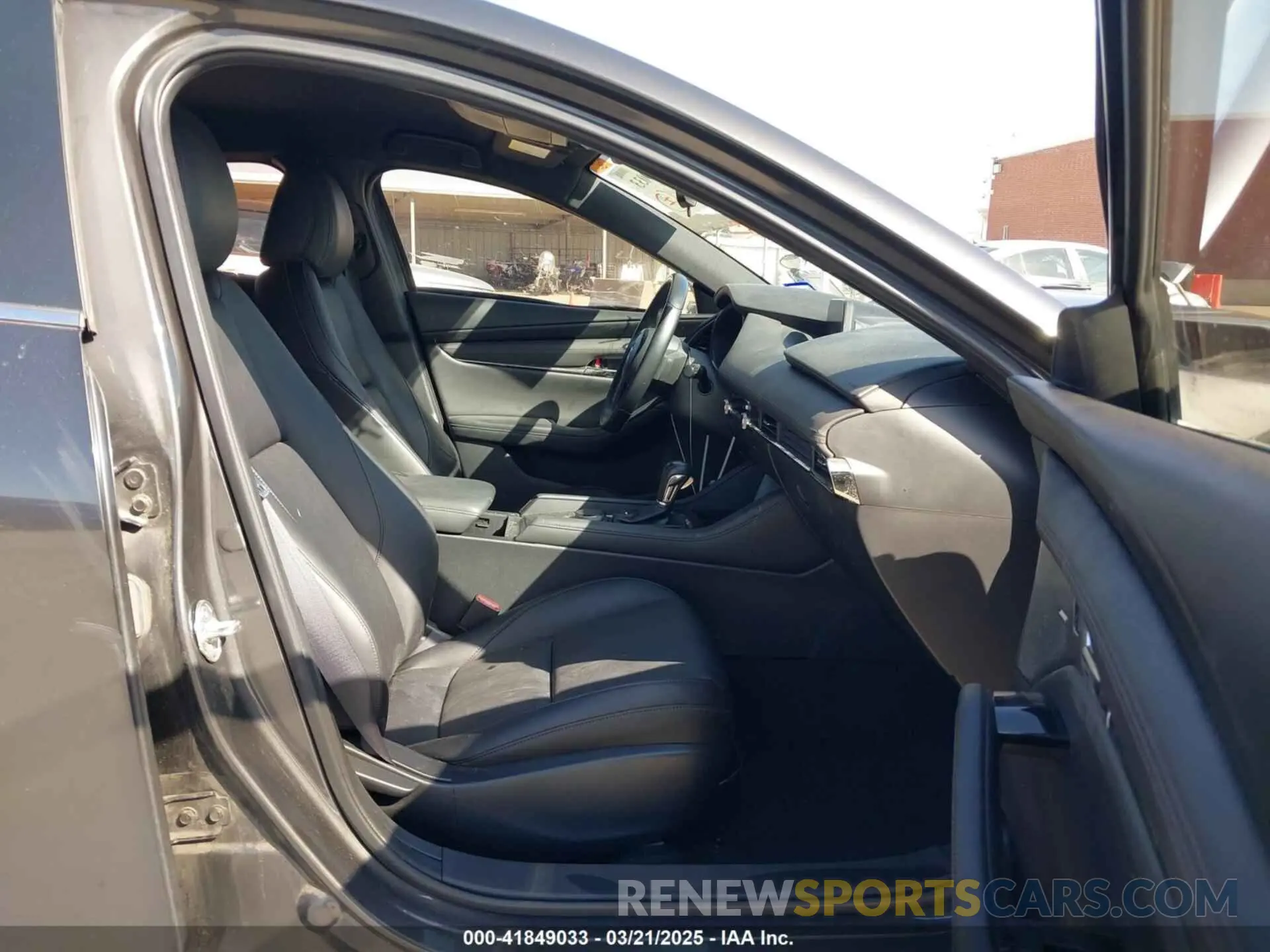 5 Photograph of a damaged car JM1BPAMM8K1120231 MAZDA MAZDA3 2019