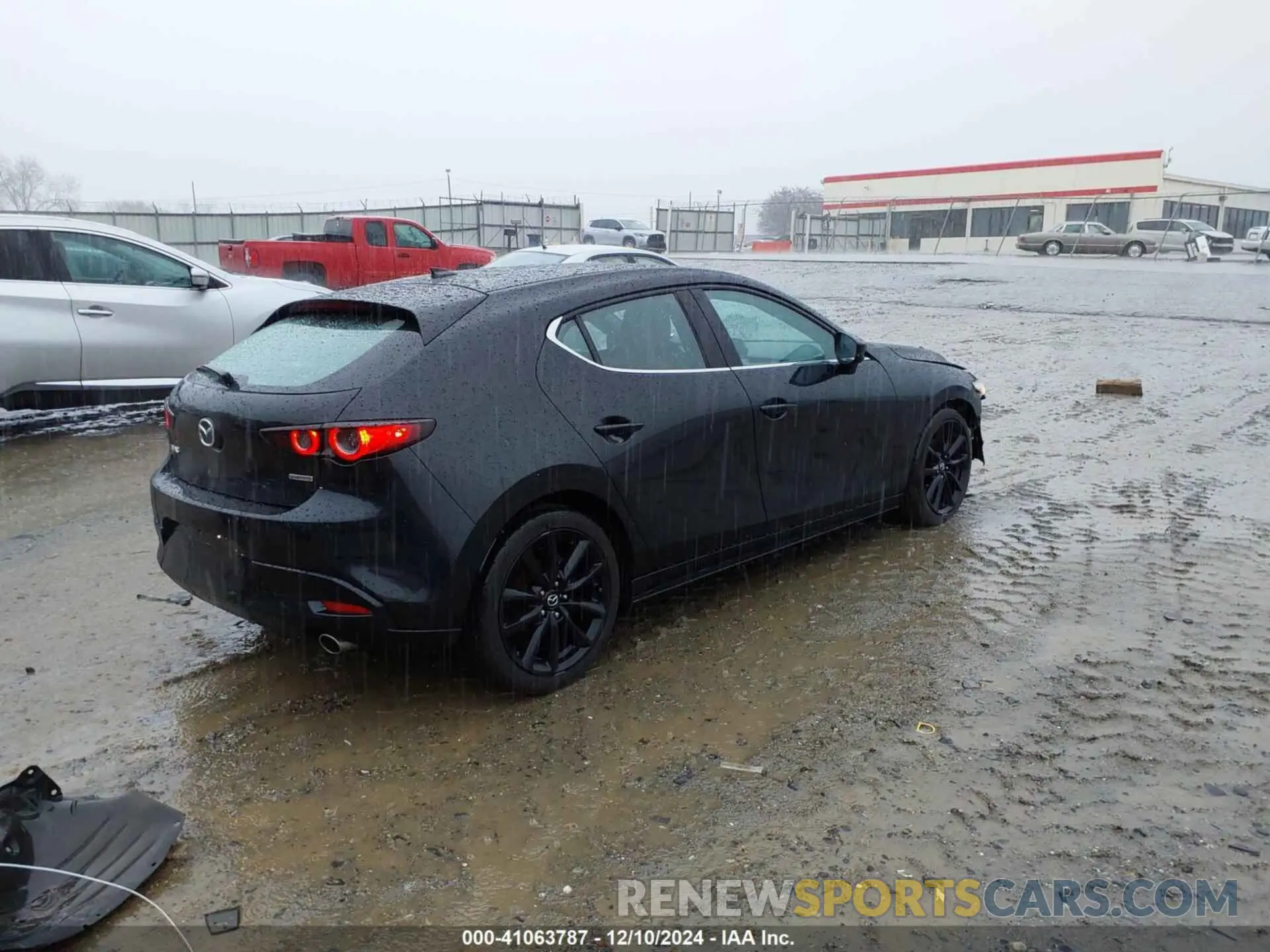 4 Photograph of a damaged car JM1BPANMXK1116678 MAZDA MAZDA3 2019