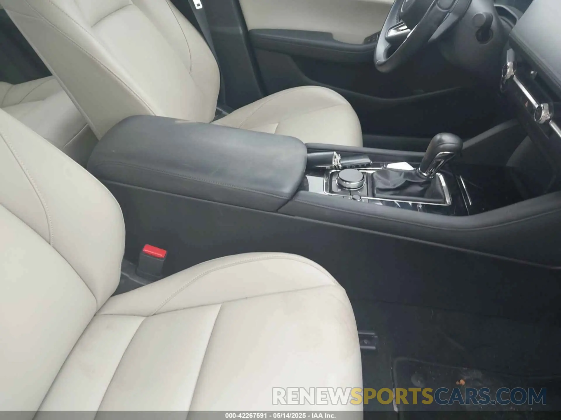 5 Photograph of a damaged car JM1BPBDM5K1133296 MAZDA MAZDA3 2019