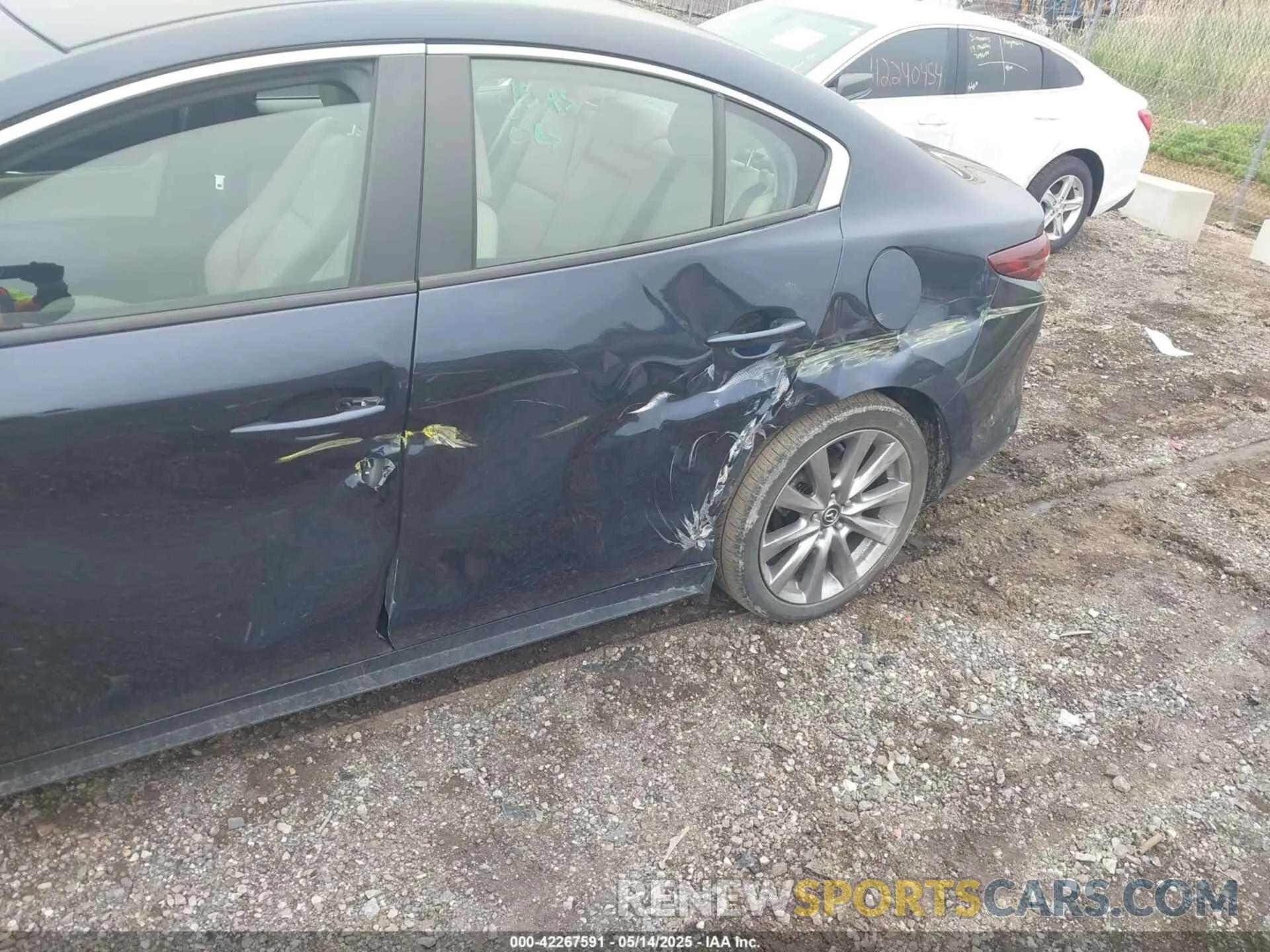 6 Photograph of a damaged car JM1BPBDM5K1133296 MAZDA MAZDA3 2019