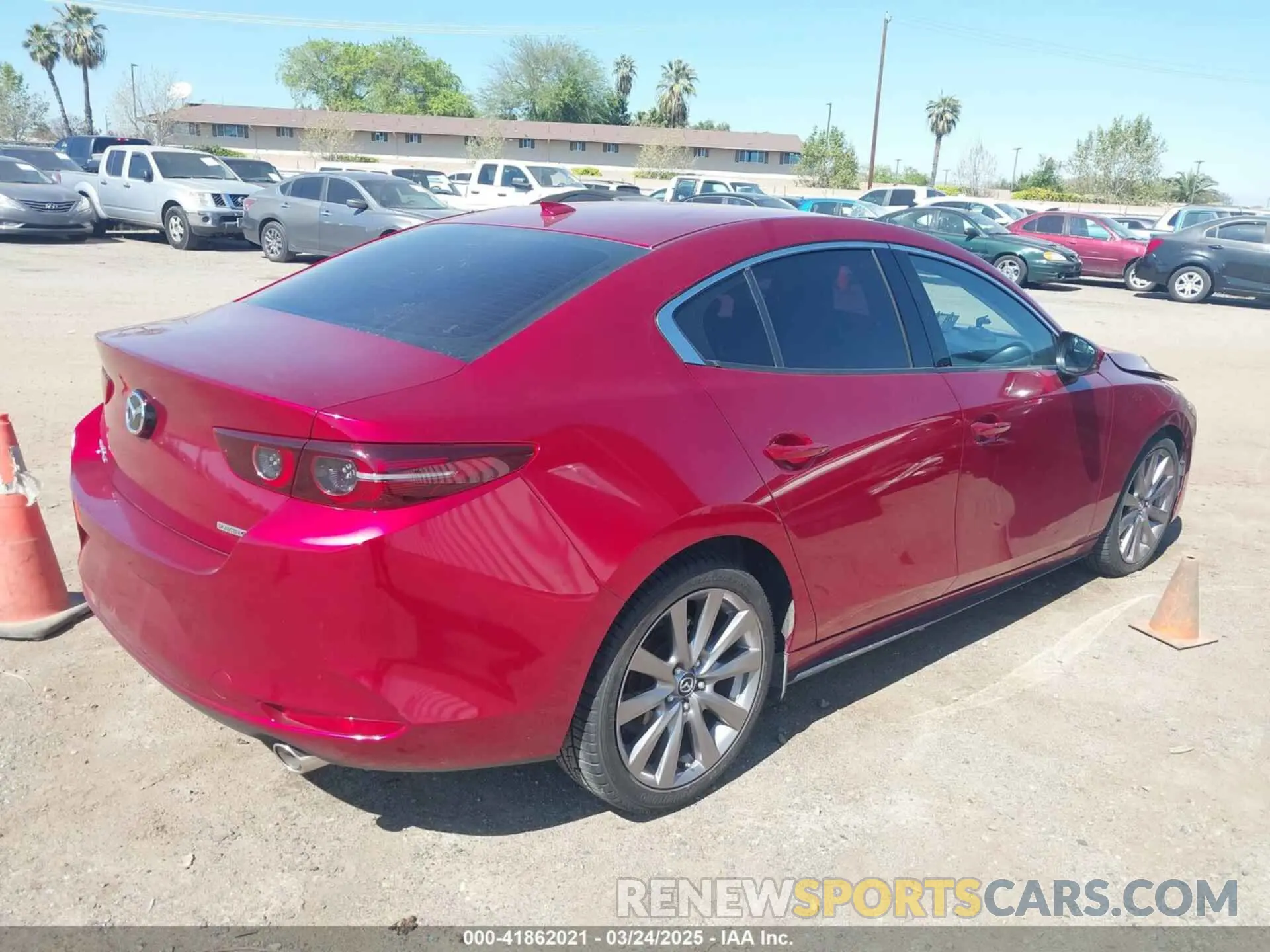 4 Фотография поврежденного автомобиля JM1BPBEM7K1119186 MAZDA MAZDA3 2019