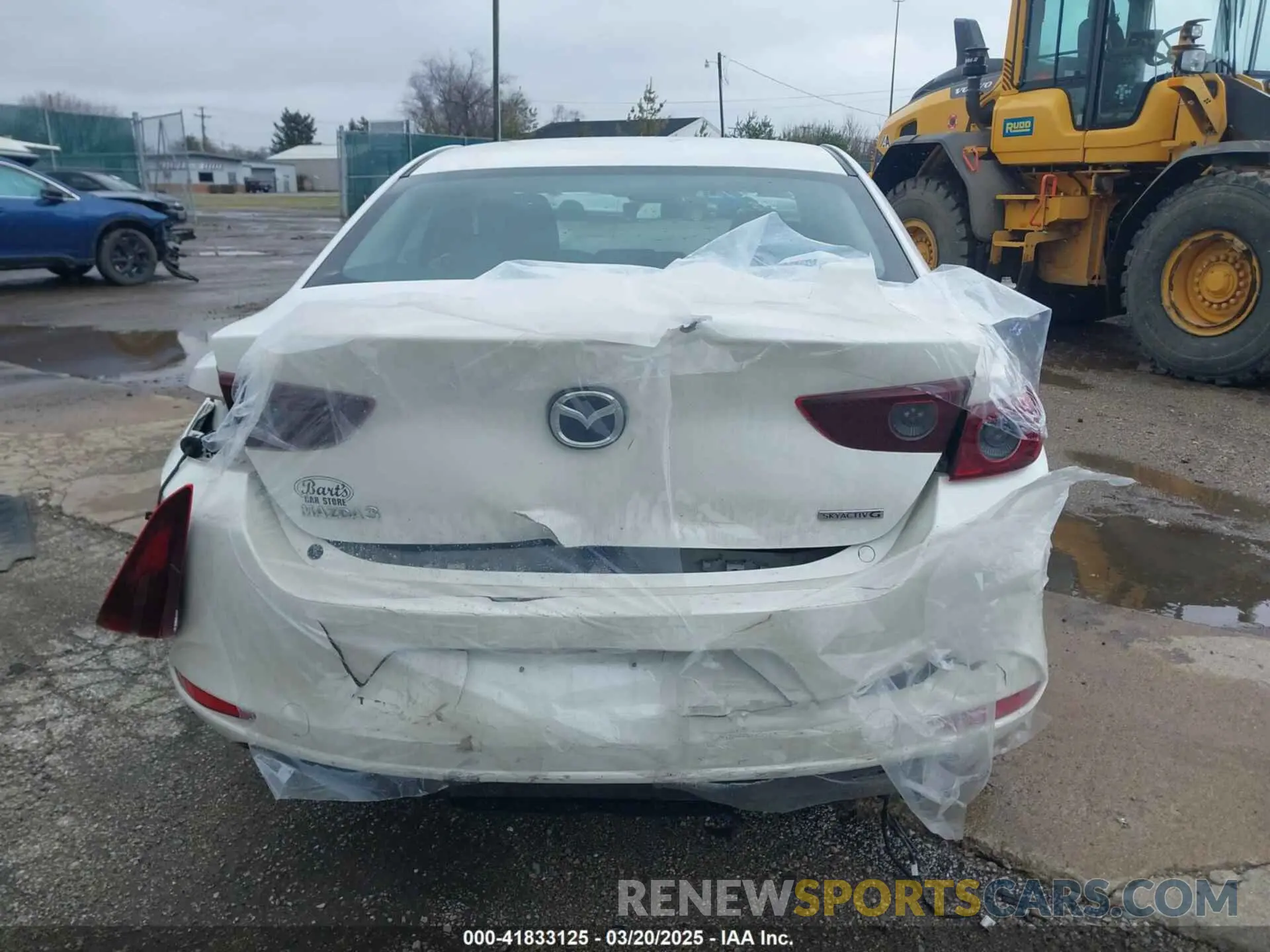 16 Photograph of a damaged car 3MZBPACL4LM135254 MAZDA MAZDA3 2020