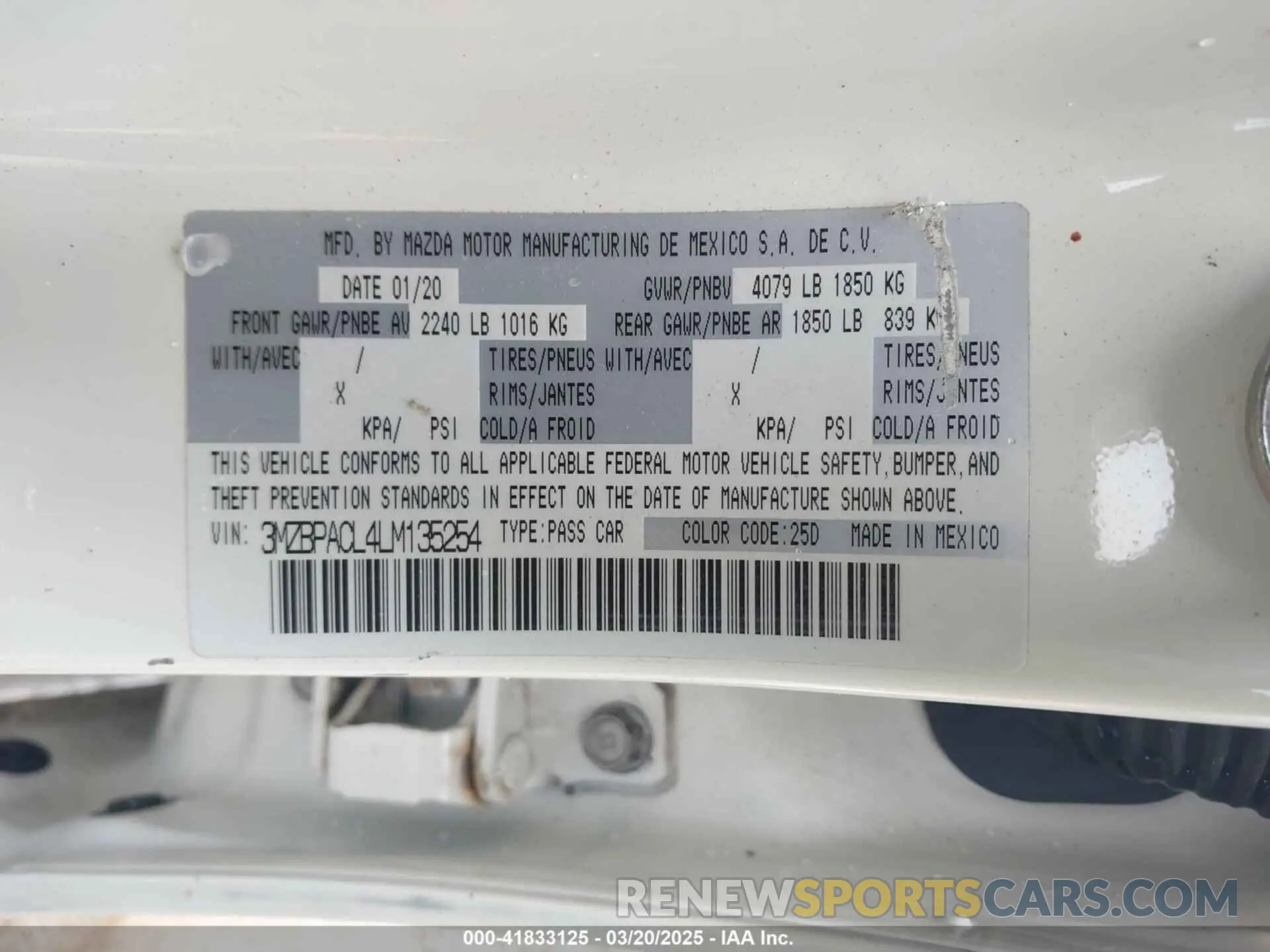 9 Photograph of a damaged car 3MZBPACL4LM135254 MAZDA MAZDA3 2020