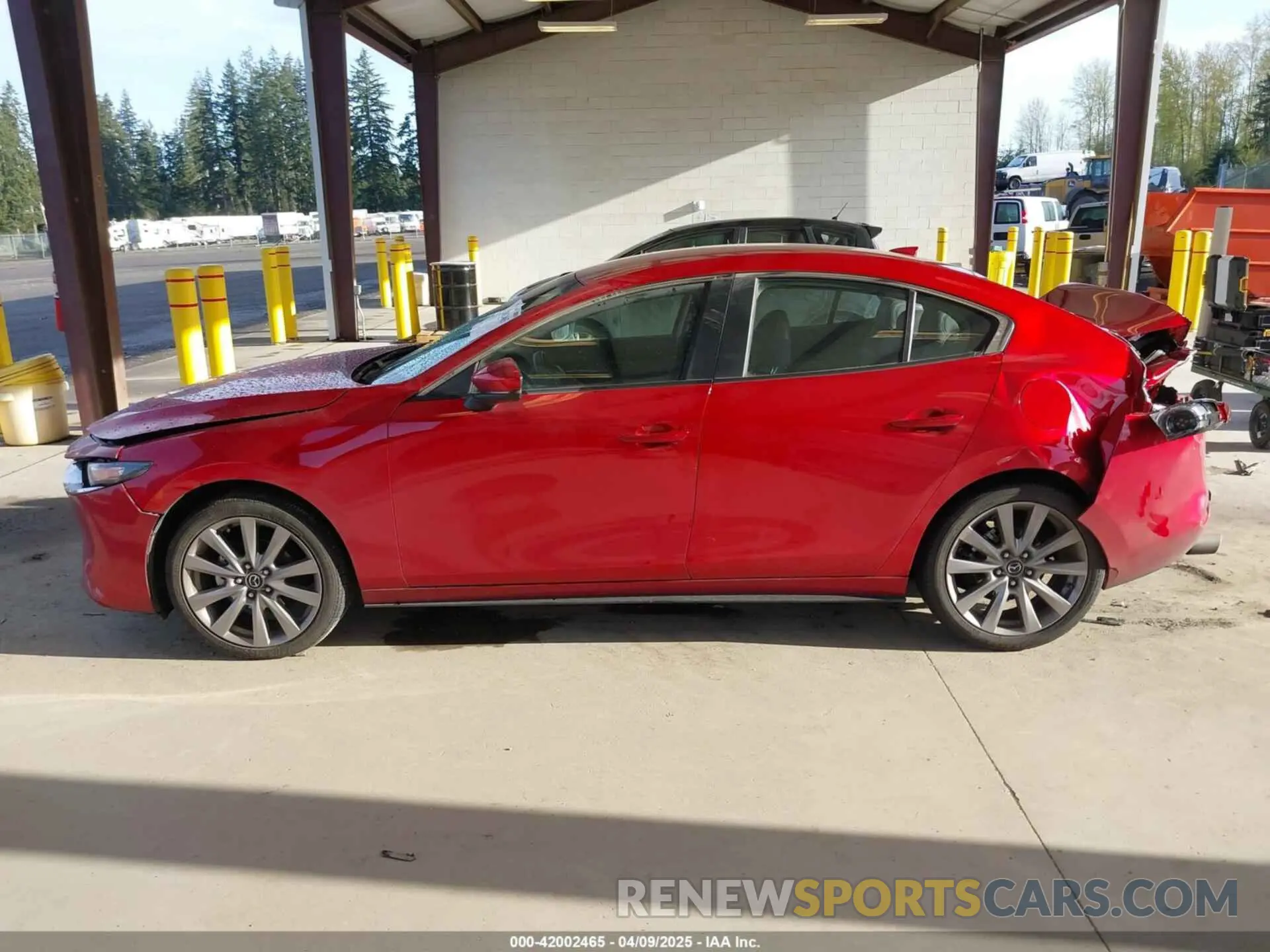 14 Photograph of a damaged car 3MZBPADL9LM129156 MAZDA MAZDA3 2020