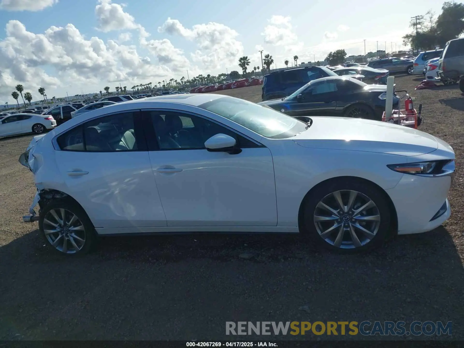 13 Photograph of a damaged car 3MZBPAEM3LM132772 MAZDA MAZDA3 2020