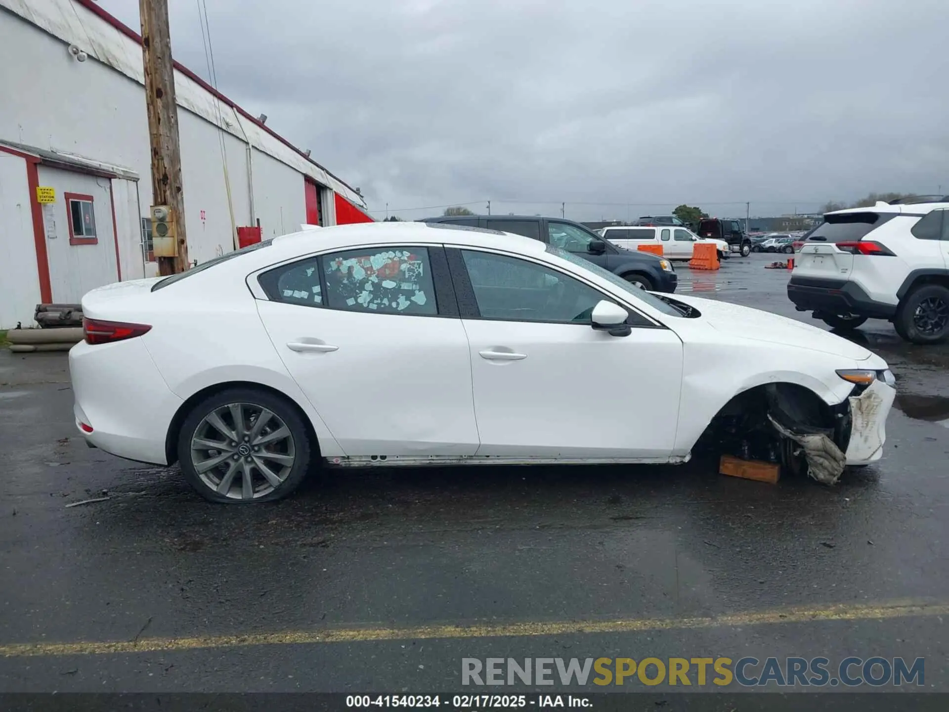 14 Photograph of a damaged car 3MZBPBEMXLM133357 MAZDA MAZDA3 2020