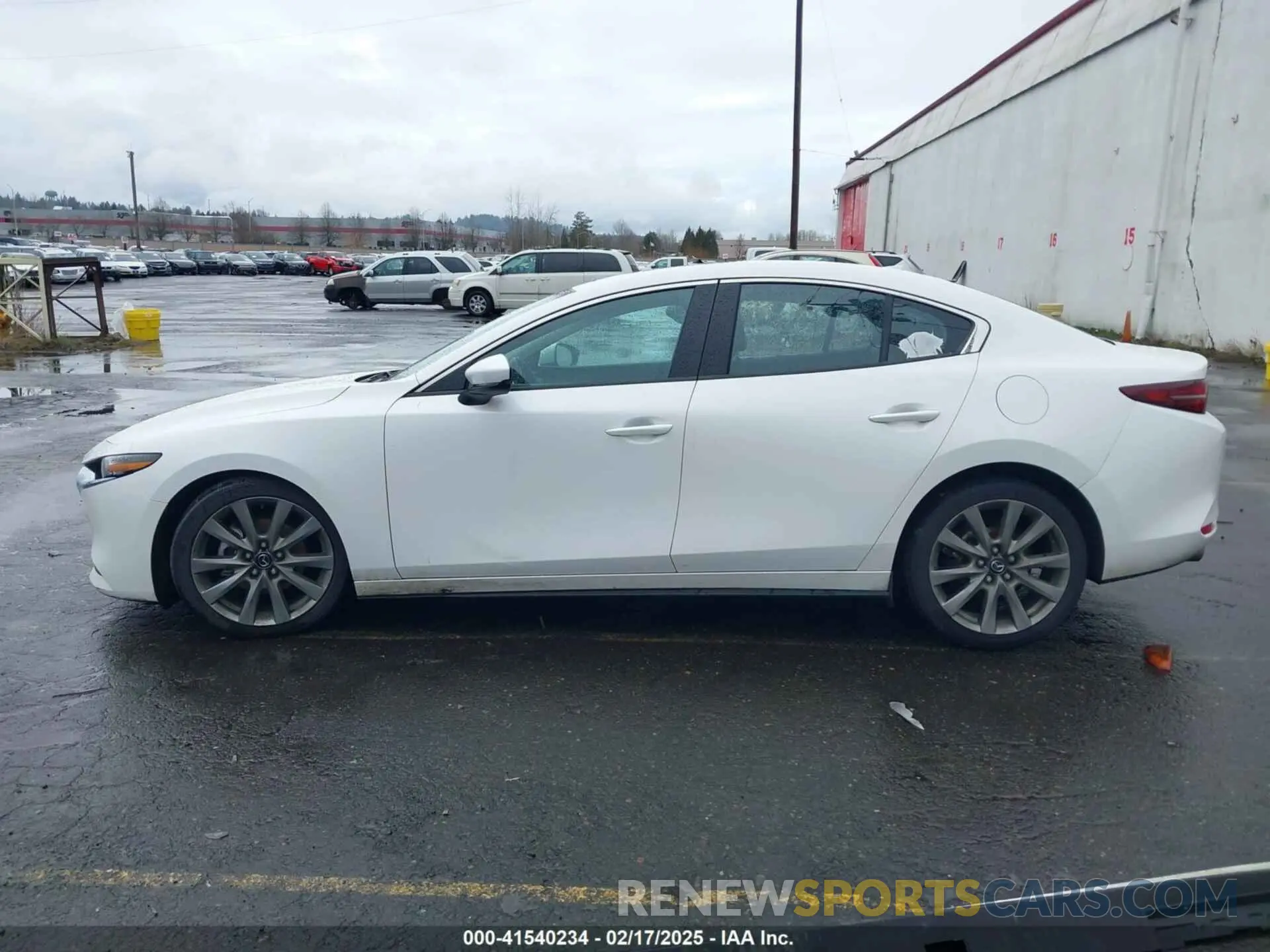 15 Photograph of a damaged car 3MZBPBEMXLM133357 MAZDA MAZDA3 2020