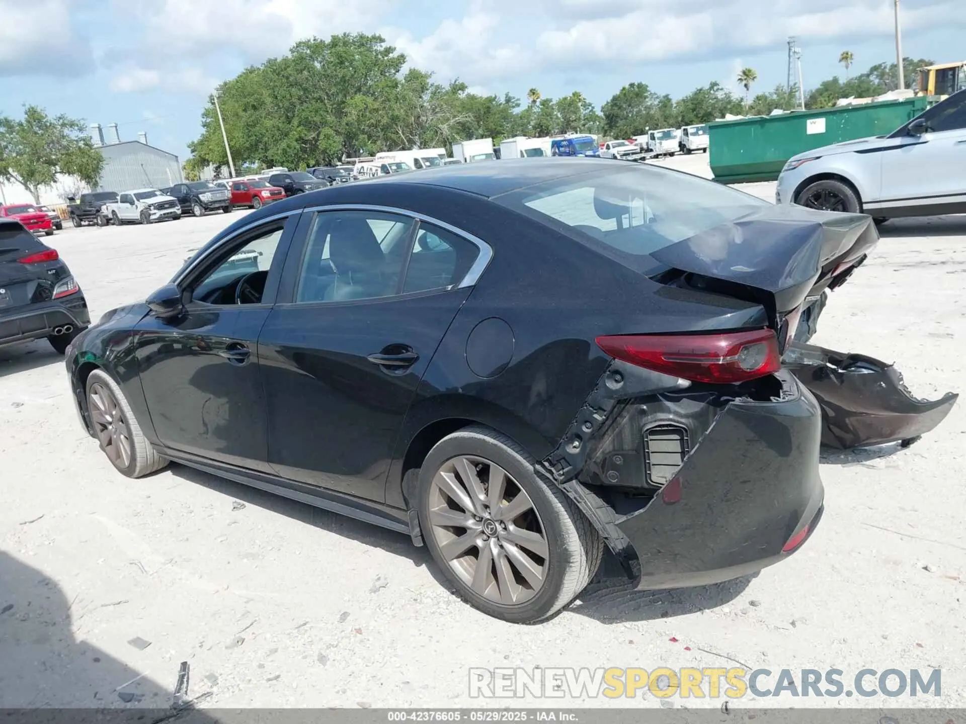 3 Photograph of a damaged car JM1BPACL0L1165481 MAZDA MAZDA3 2020