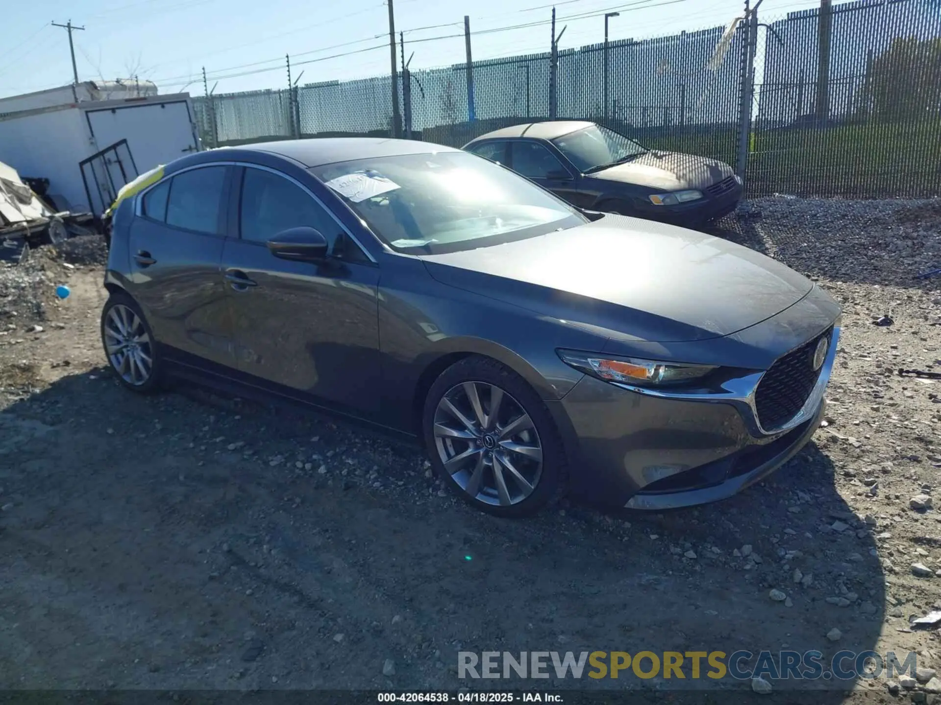 1 Фотография поврежденного автомобиля JM1BPBDM6L1167443 MAZDA MAZDA3 2020