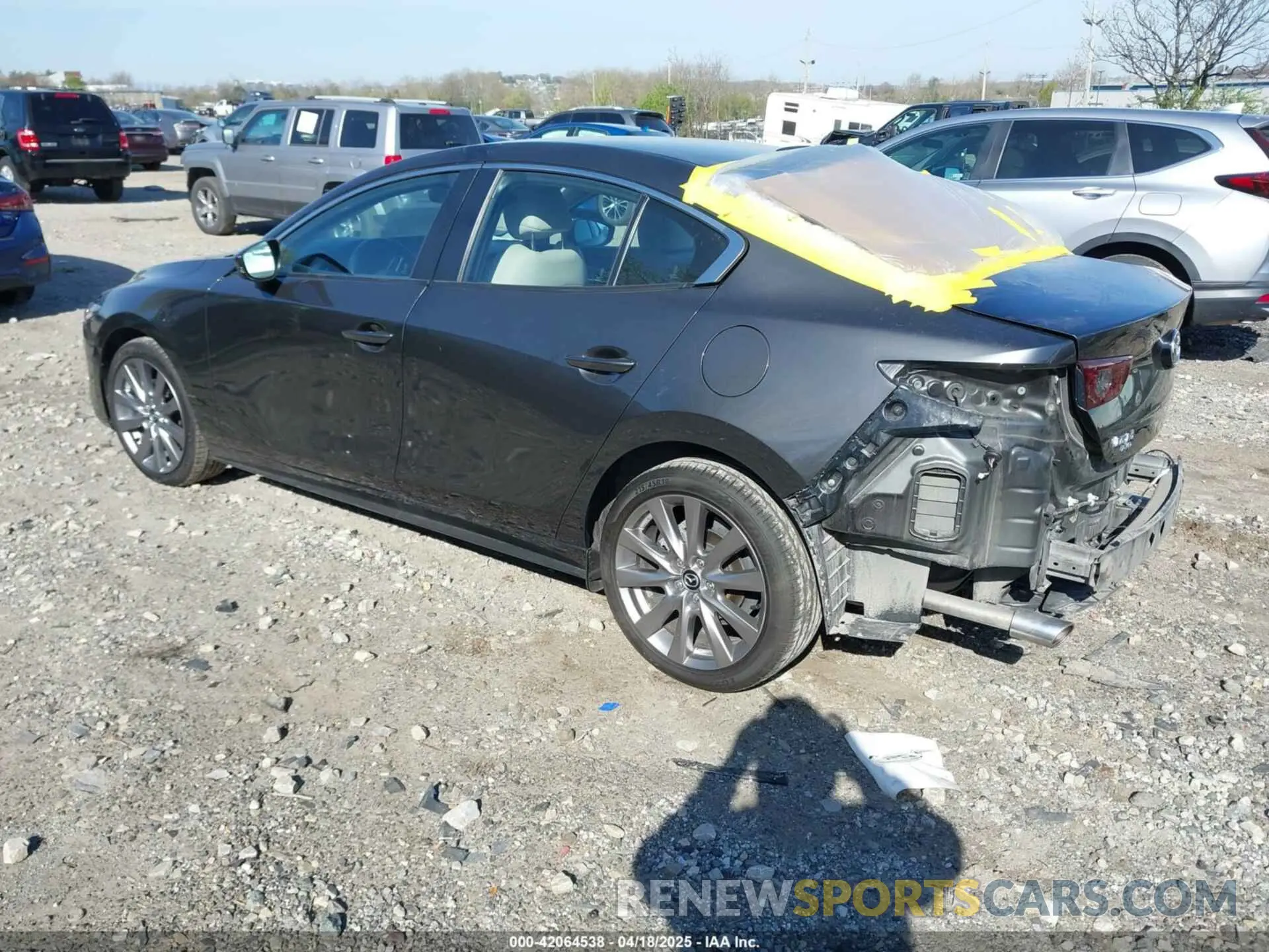 3 Фотография поврежденного автомобиля JM1BPBDM6L1167443 MAZDA MAZDA3 2020
