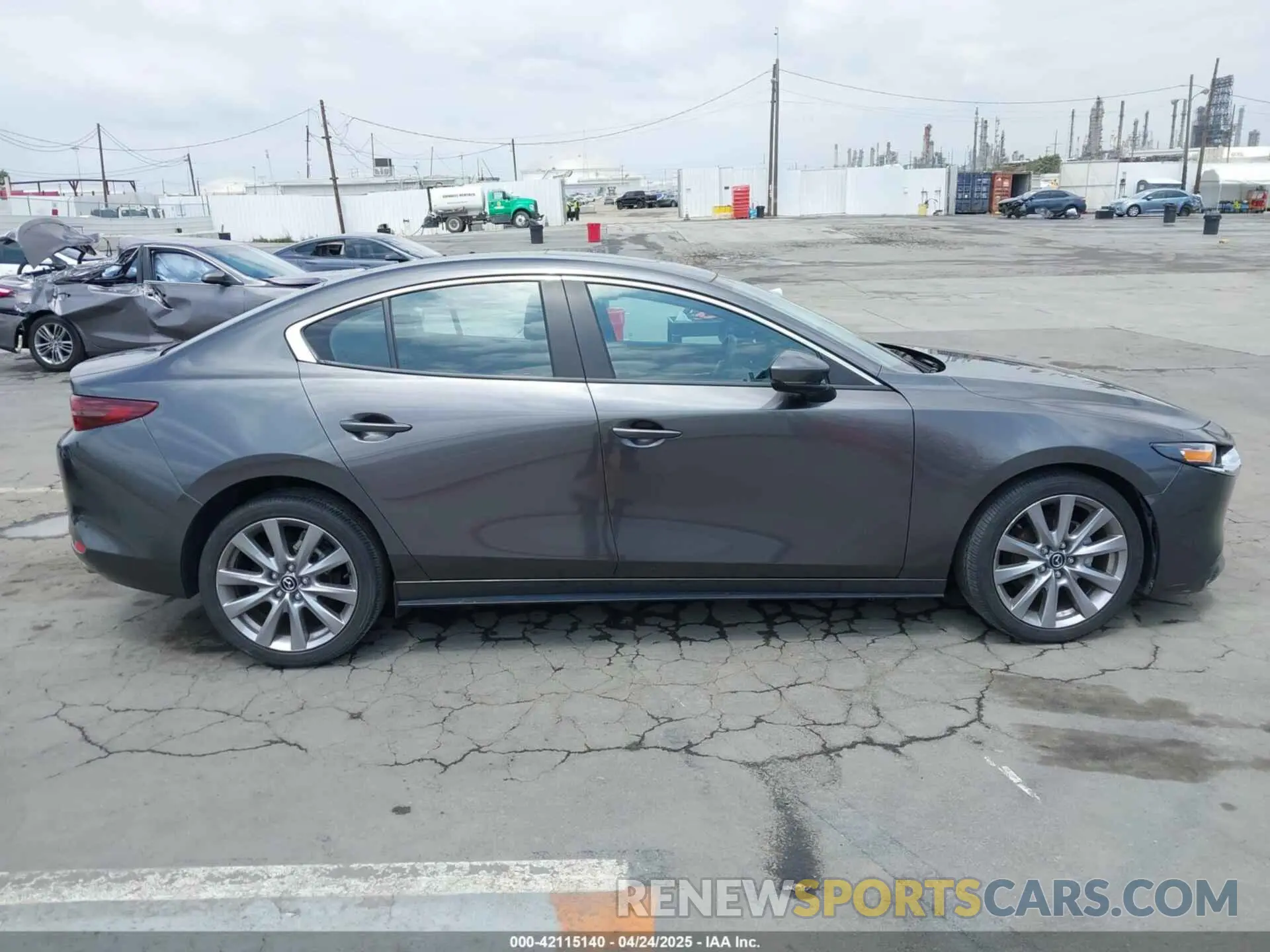 13 Фотография поврежденного автомобиля 3MZBPACL4MM214814 MAZDA MAZDA3 2021