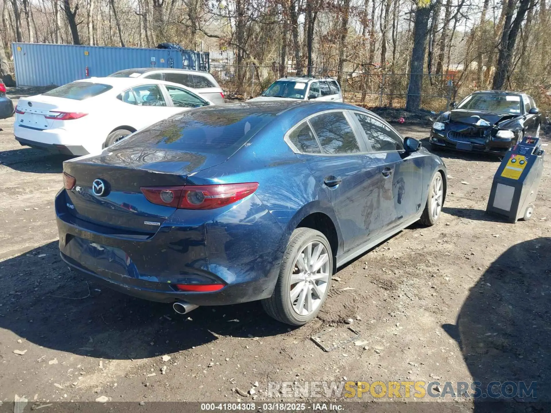 4 Photograph of a damaged car 3MZBPACL4MM252575 MAZDA MAZDA3 2021