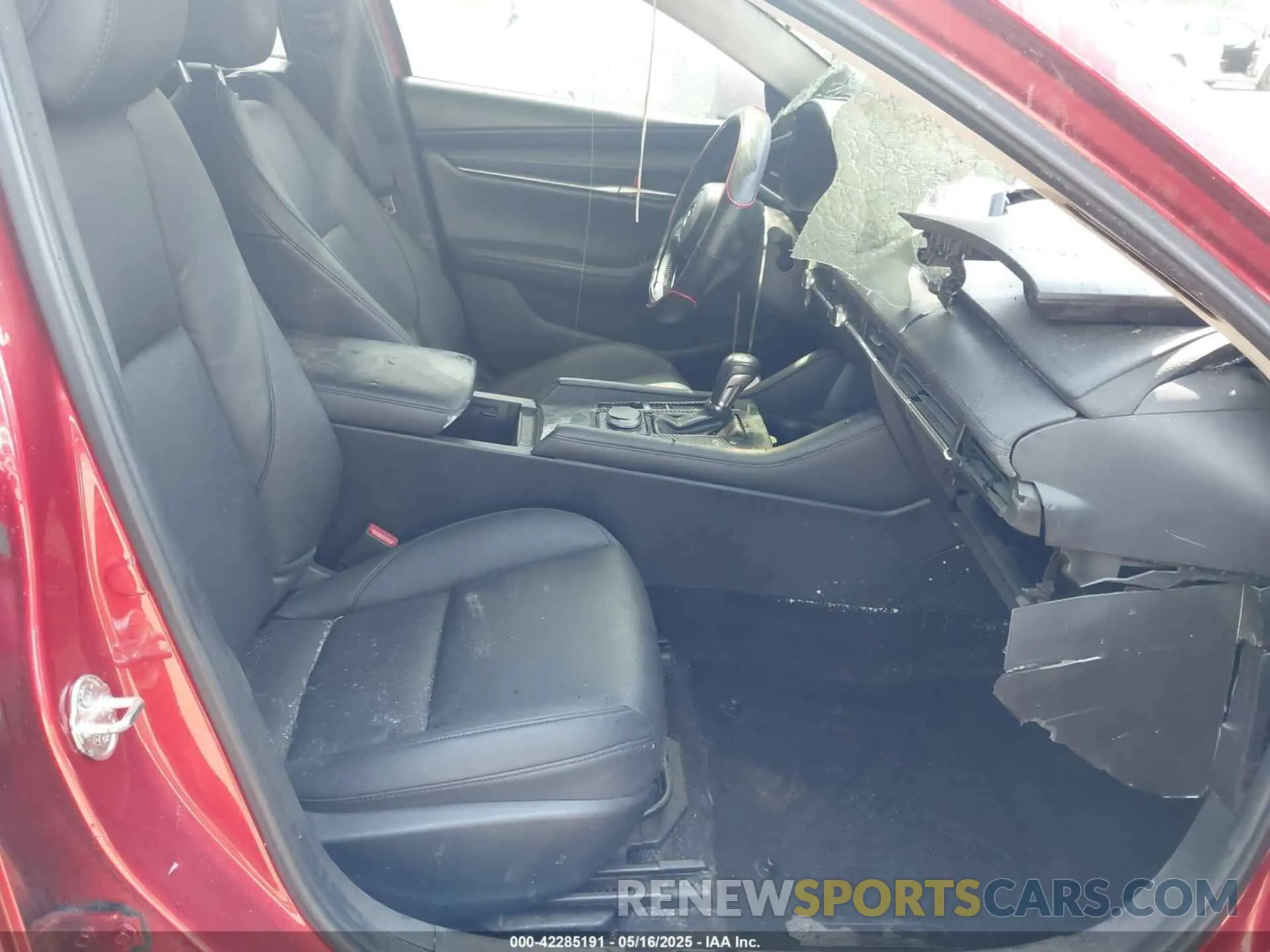 5 Photograph of a damaged car 3MZBPACL7MM253848 MAZDA MAZDA3 2021