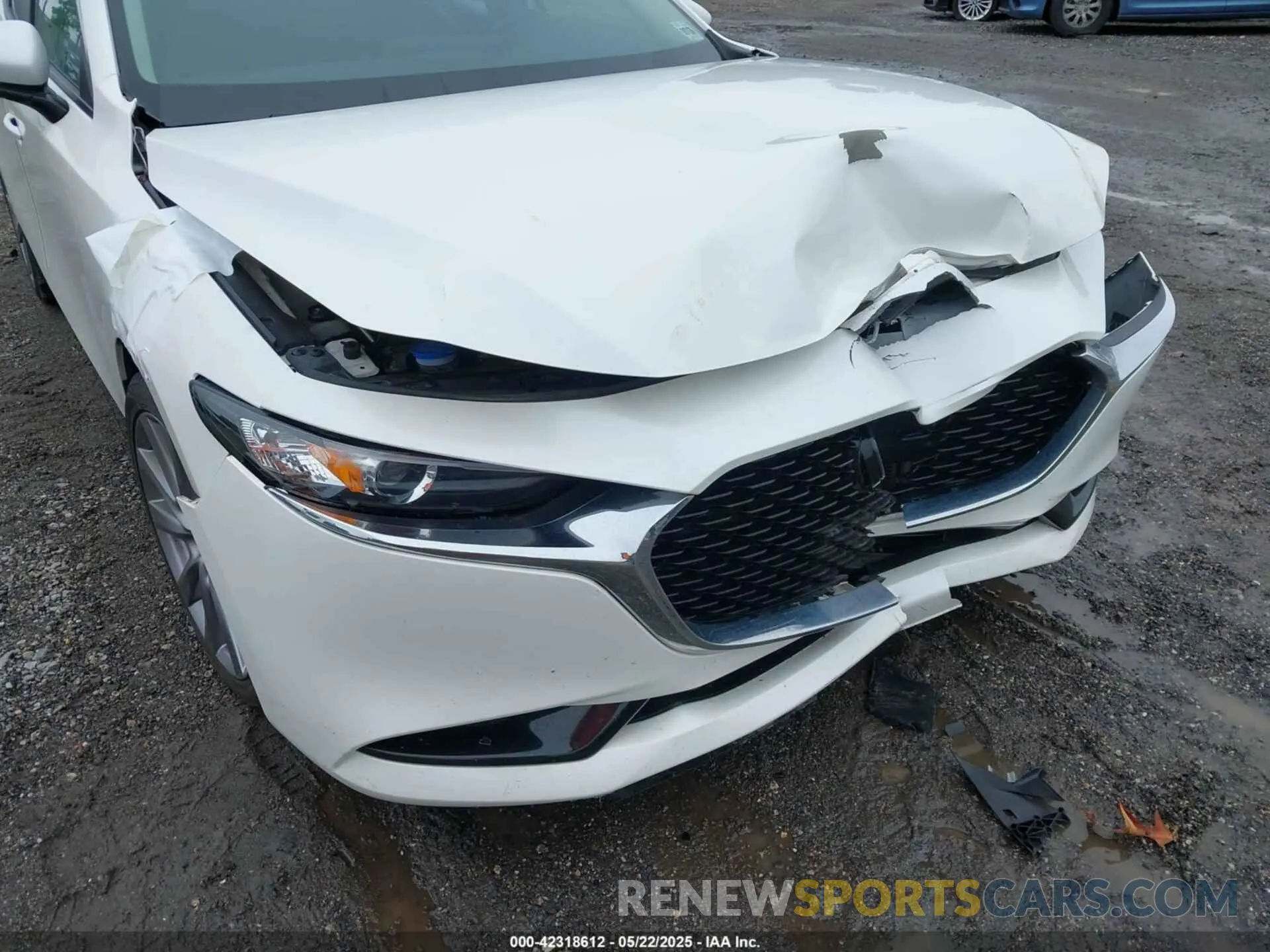18 Photograph of a damaged car 3MZBPBCL0MM250862 MAZDA MAZDA3 2021