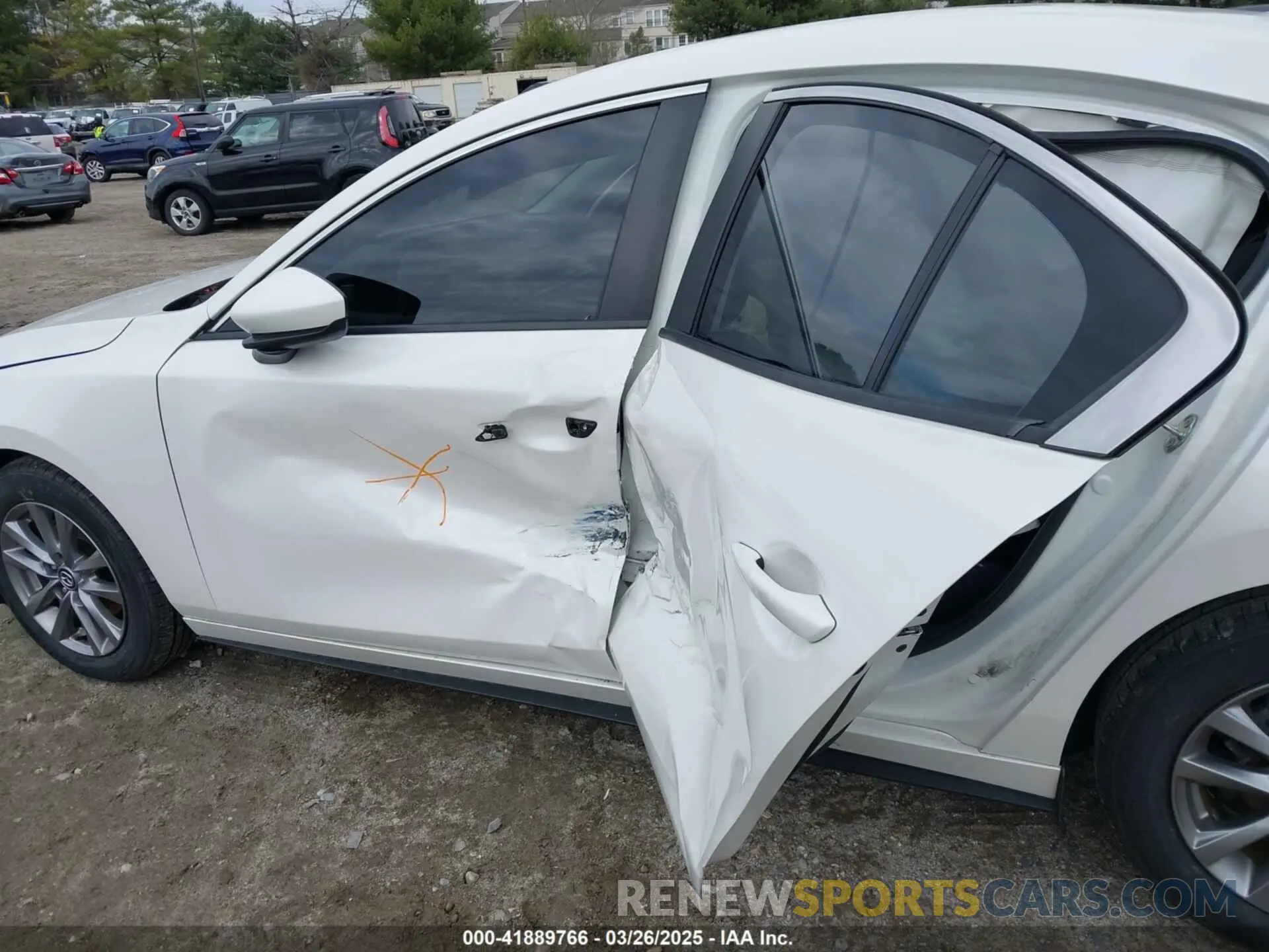 17 Фотография поврежденного автомобиля JM1BPAAL6M1310589 MAZDA MAZDA3 2021