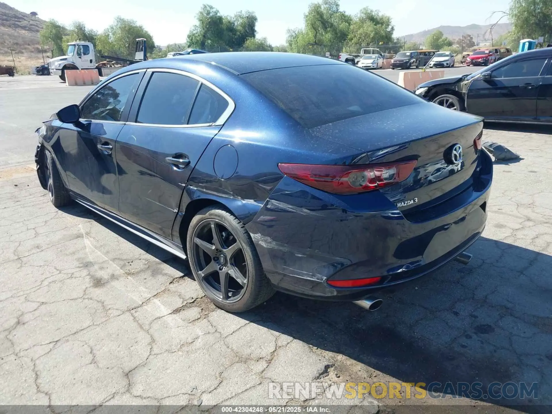 3 Фотография поврежденного автомобиля JM1BPAALXM1326956 MAZDA MAZDA3 2021