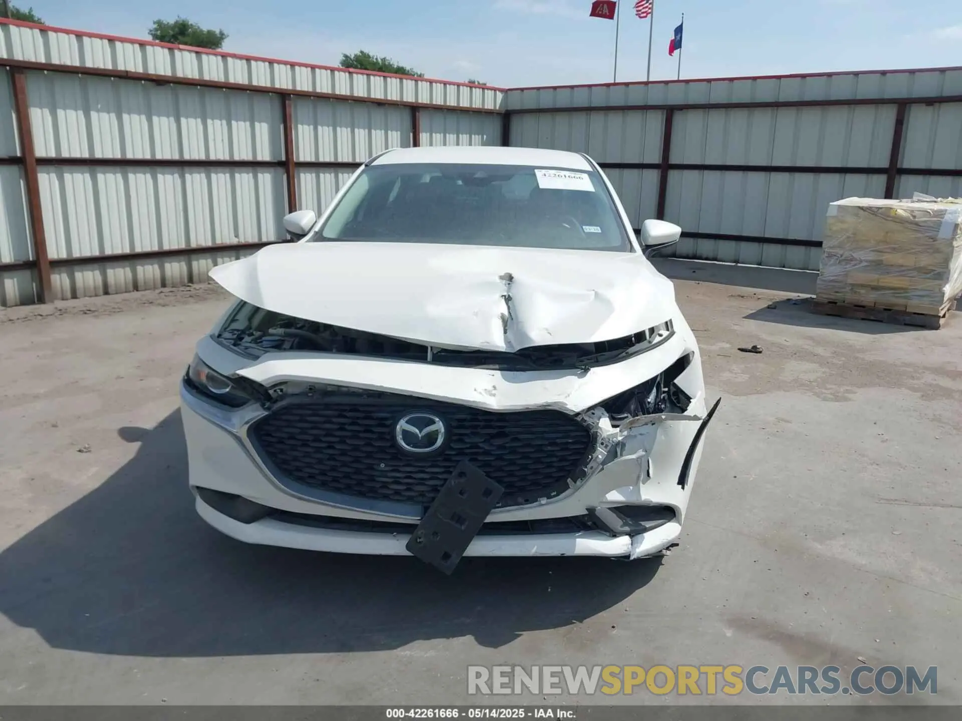 12 Фотография поврежденного автомобиля JM1BPABL0M1317620 MAZDA MAZDA3 2021