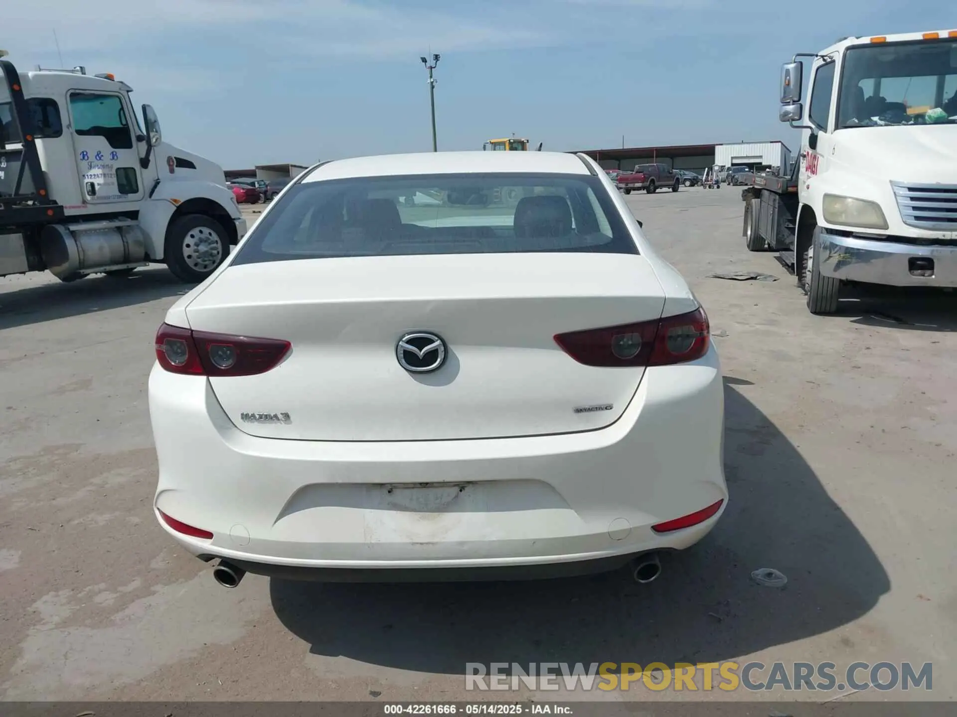 16 Фотография поврежденного автомобиля JM1BPABL0M1317620 MAZDA MAZDA3 2021
