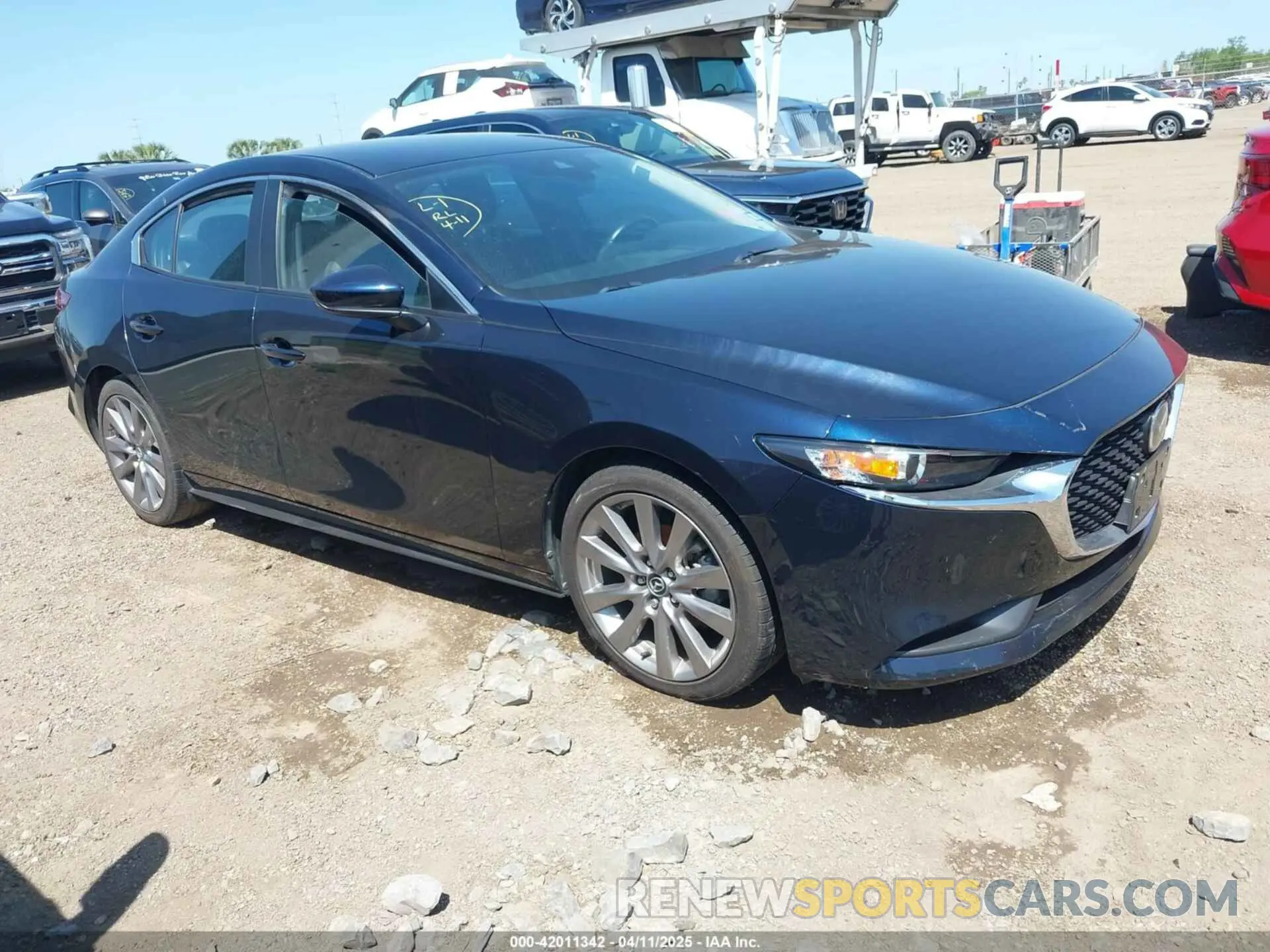 1 Photograph of a damaged car JM1BPABL7M1314973 MAZDA MAZDA3 2021