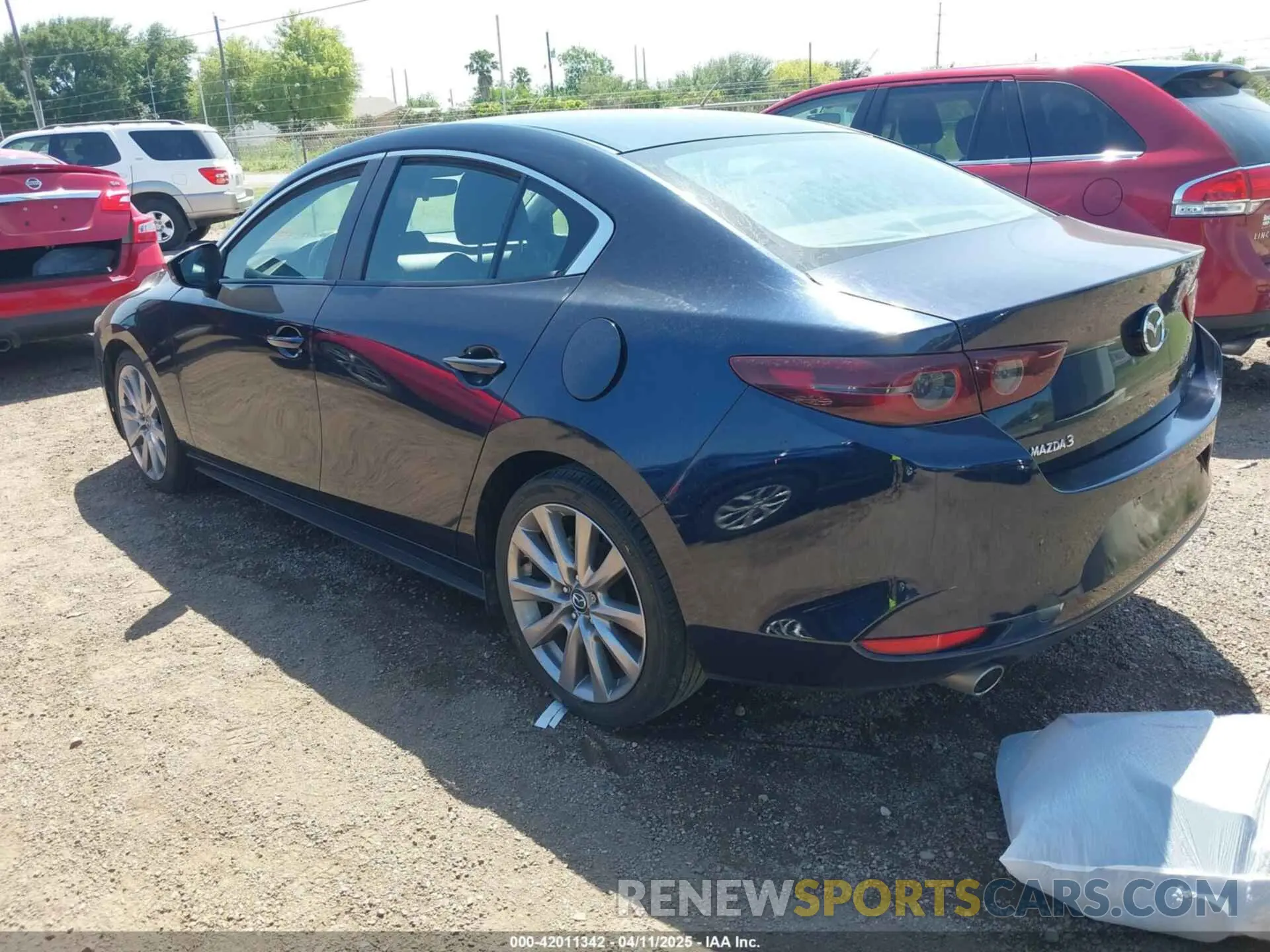 3 Photograph of a damaged car JM1BPABL7M1314973 MAZDA MAZDA3 2021