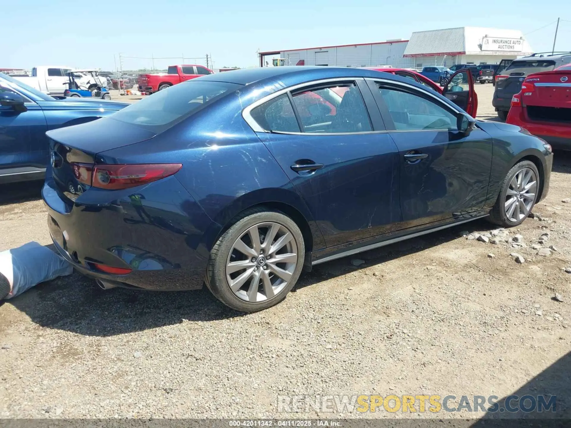 4 Photograph of a damaged car JM1BPABL7M1314973 MAZDA MAZDA3 2021