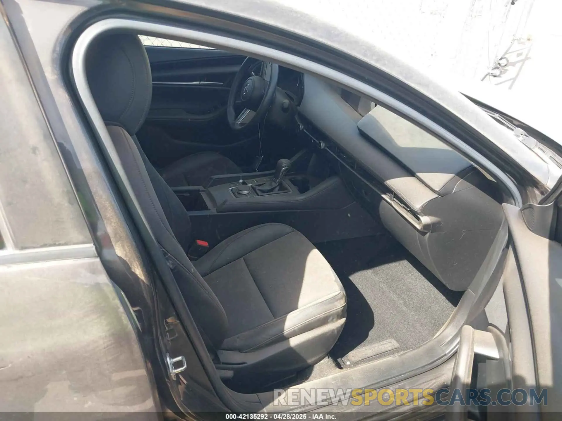 5 Фотография поврежденного автомобиля JM1BPABL7M1334057 MAZDA MAZDA3 2021