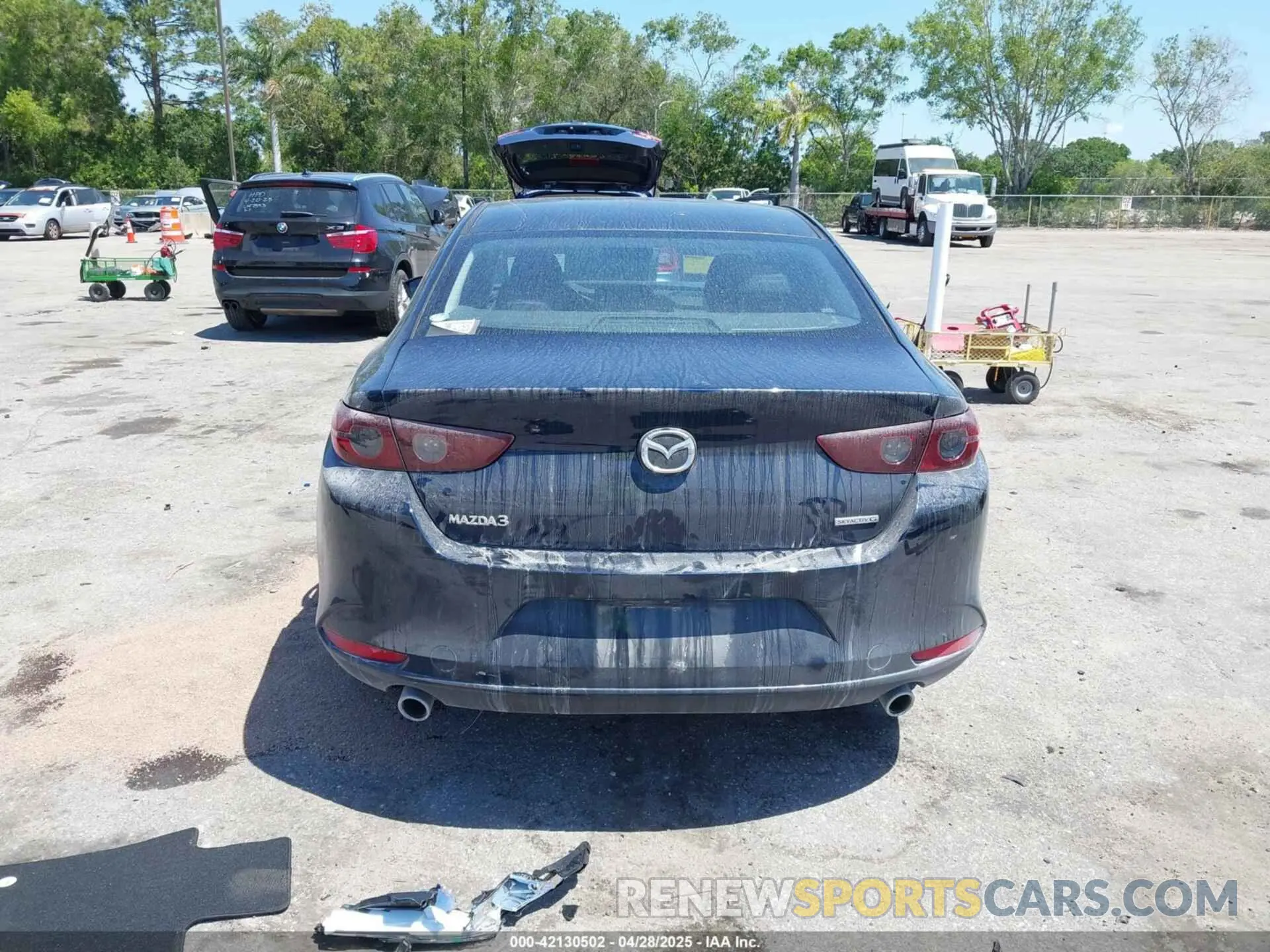 16 Photograph of a damaged car JM1BPABLXM1326518 MAZDA MAZDA3 2021