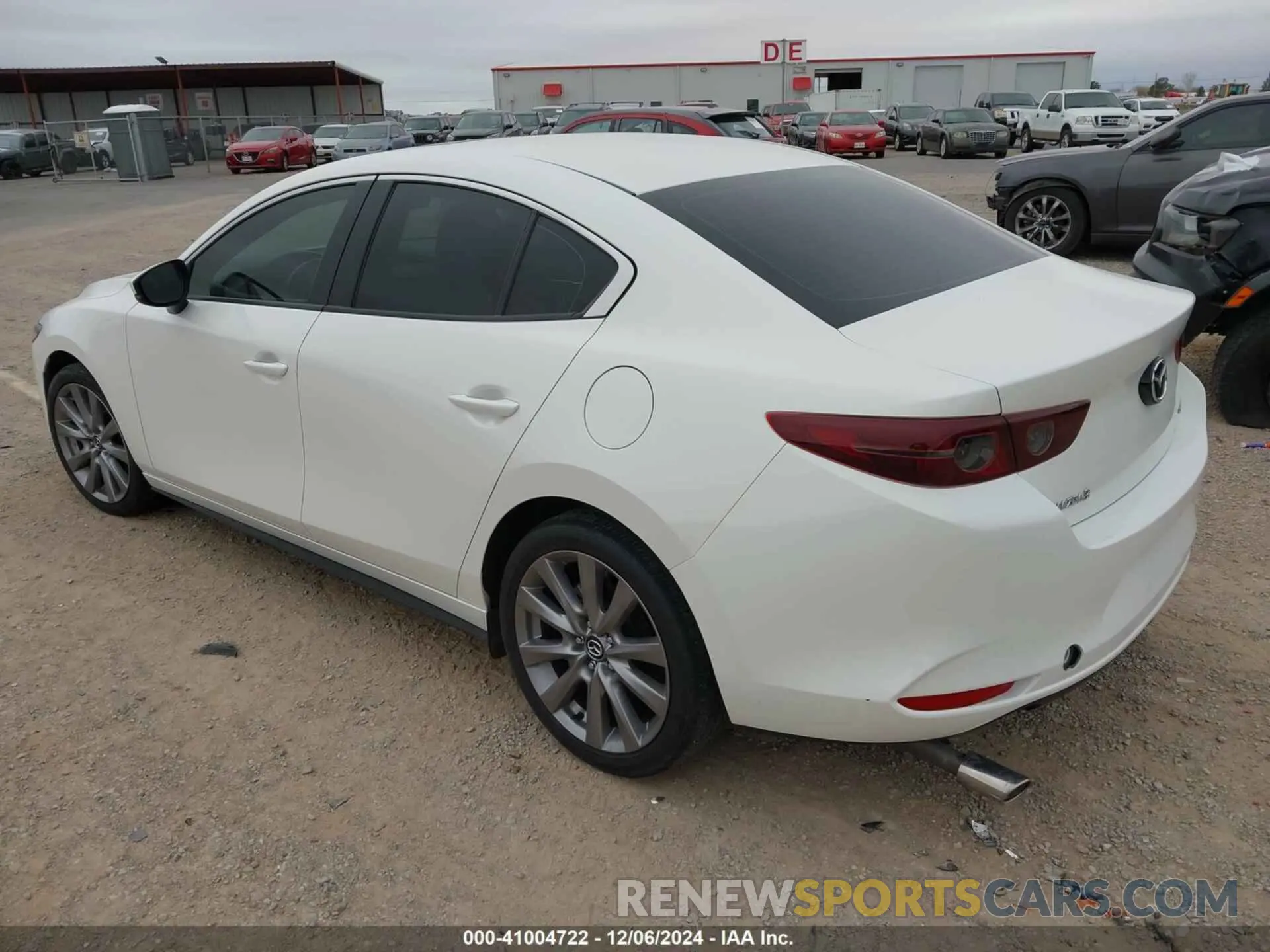 3 Фотография поврежденного автомобиля JM1BPACL1M1318242 MAZDA MAZDA3 2021