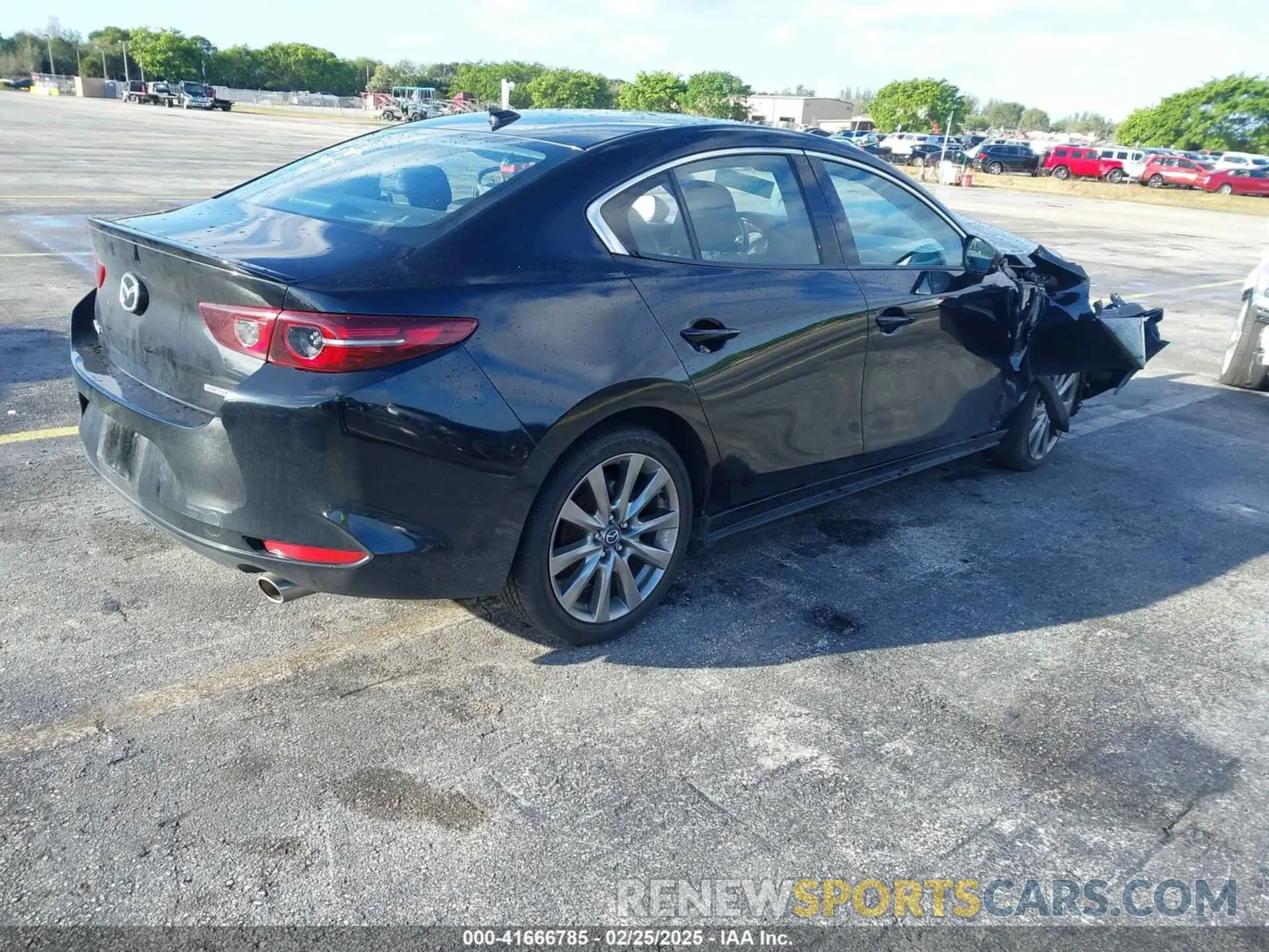 4 Photograph of a damaged car JM1BPADL7M1303484 MAZDA MAZDA3 2021
