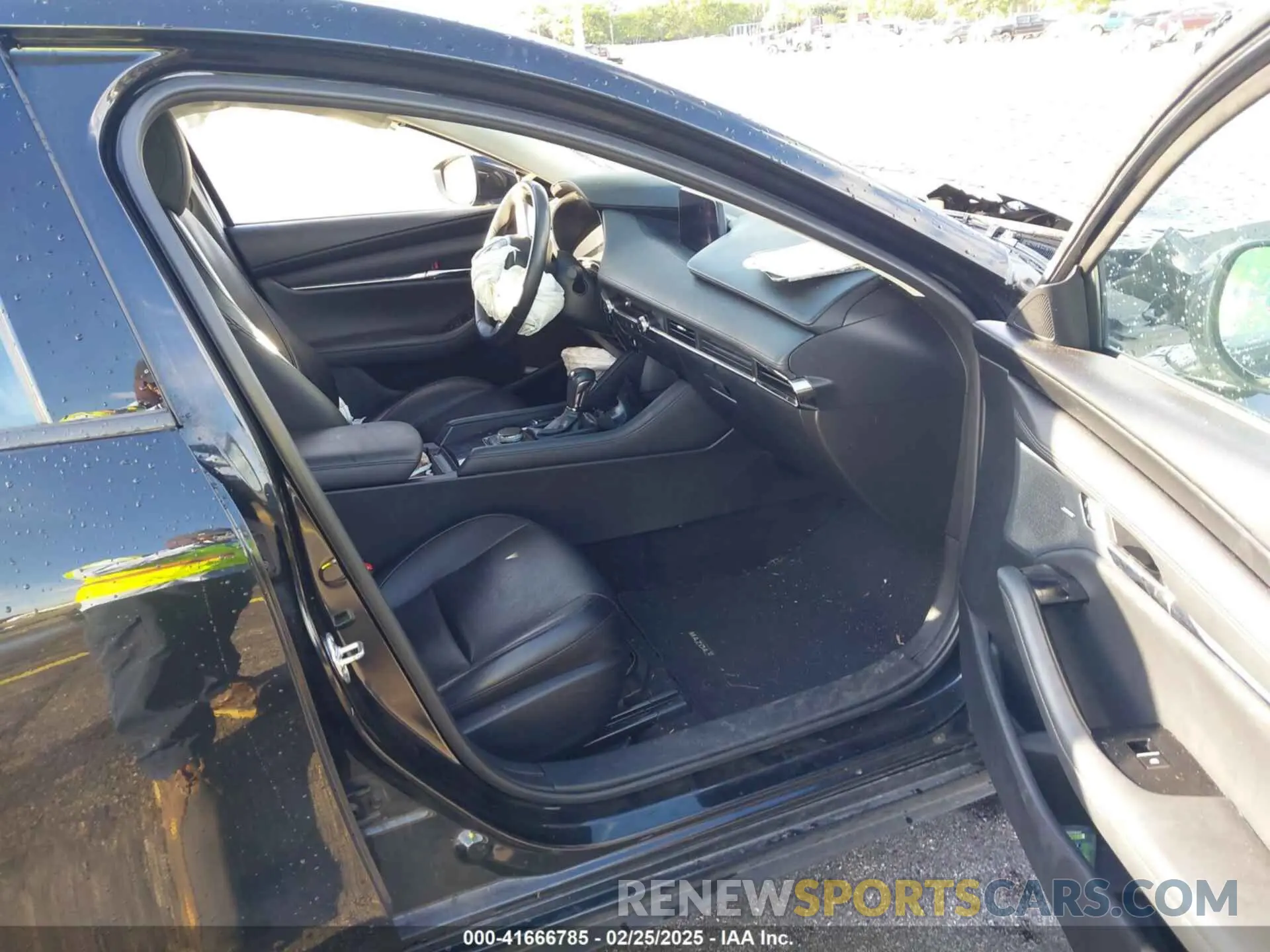 5 Photograph of a damaged car JM1BPADL7M1303484 MAZDA MAZDA3 2021
