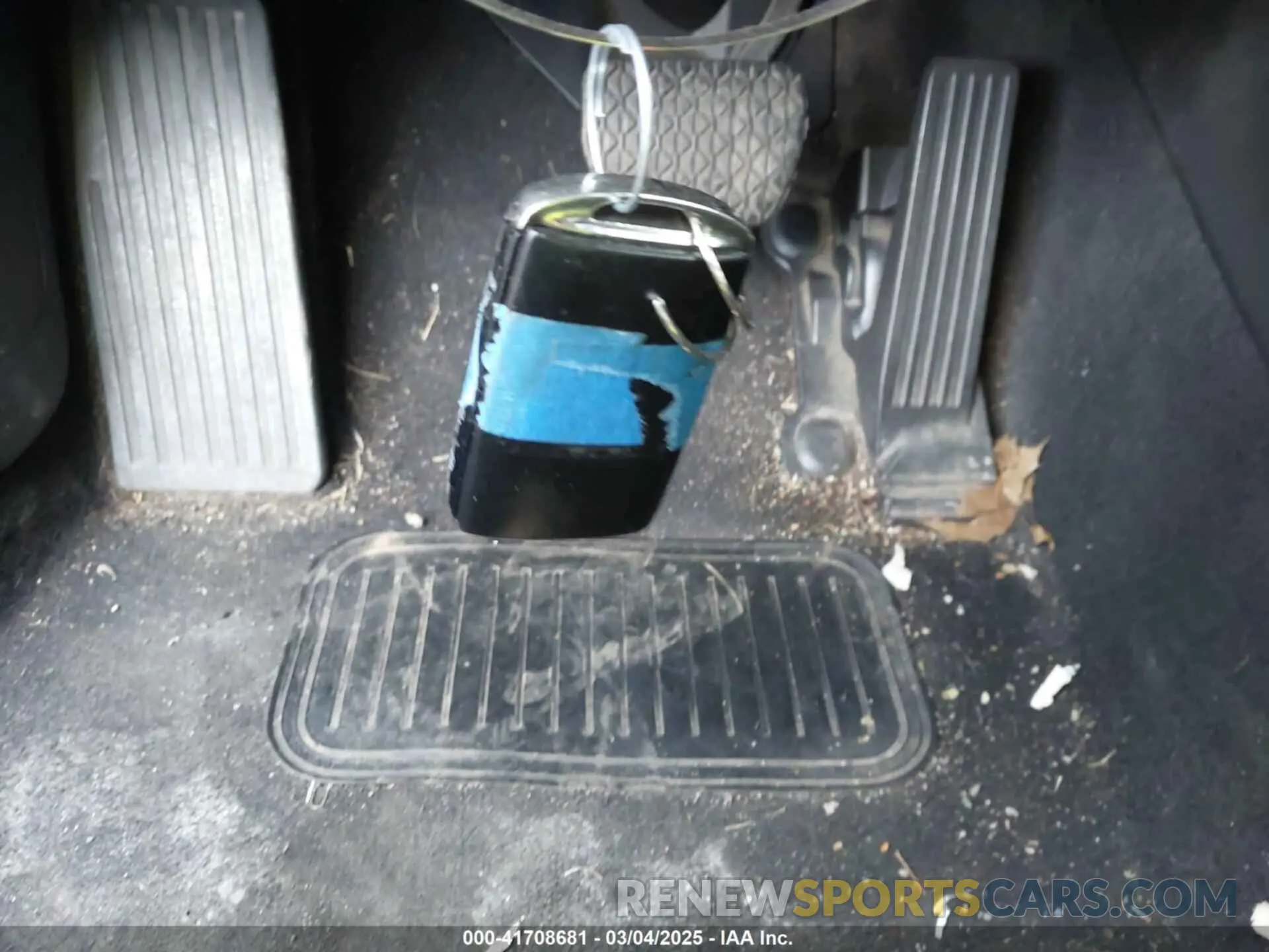 11 Фотография поврежденного автомобиля JM1BPAKL6M1336916 MAZDA MAZDA3 2021