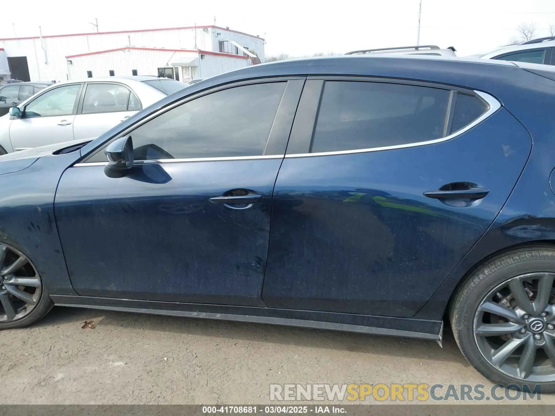 14 Фотография поврежденного автомобиля JM1BPAKL6M1336916 MAZDA MAZDA3 2021