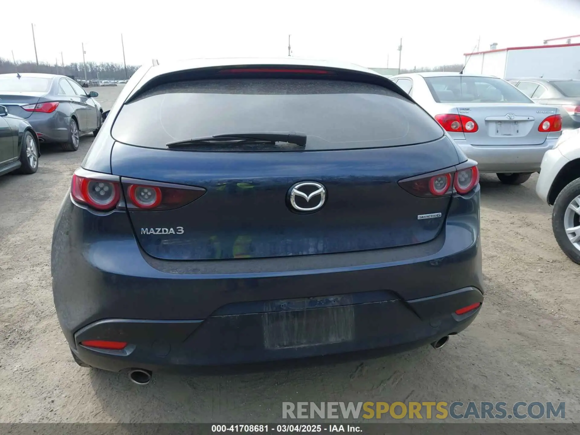 16 Фотография поврежденного автомобиля JM1BPAKL6M1336916 MAZDA MAZDA3 2021