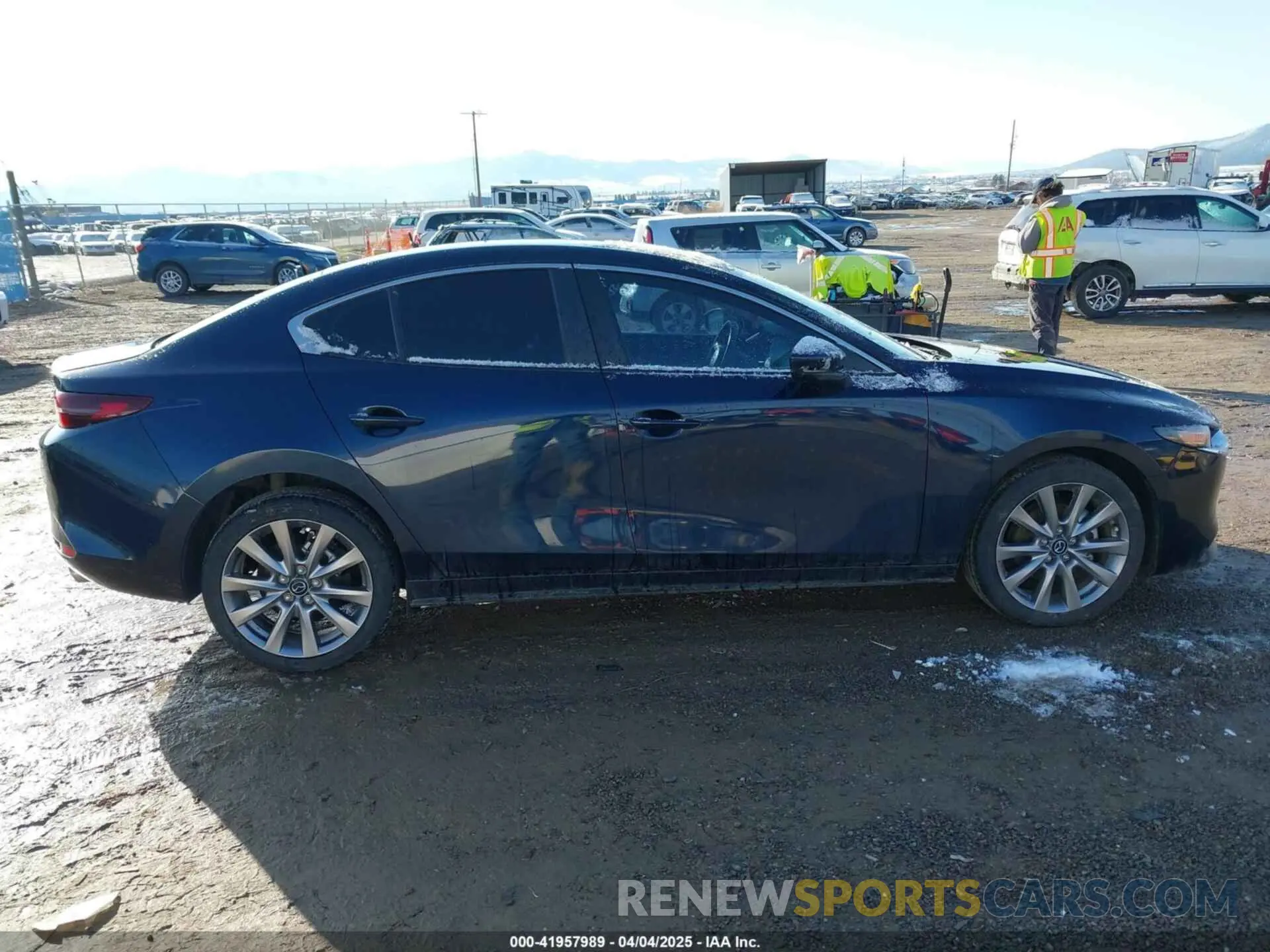 13 Фотография поврежденного автомобиля JM1BPBBL5M1346858 MAZDA MAZDA3 2021